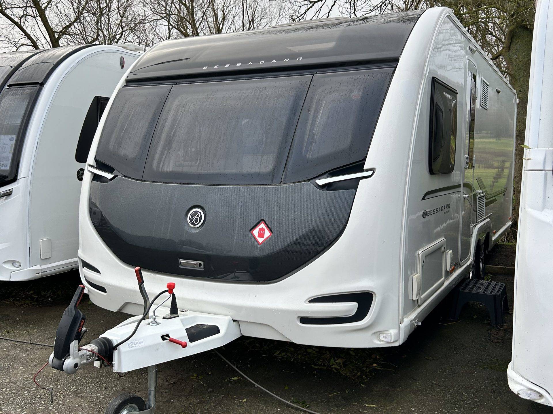 Farnham Leisure dealership