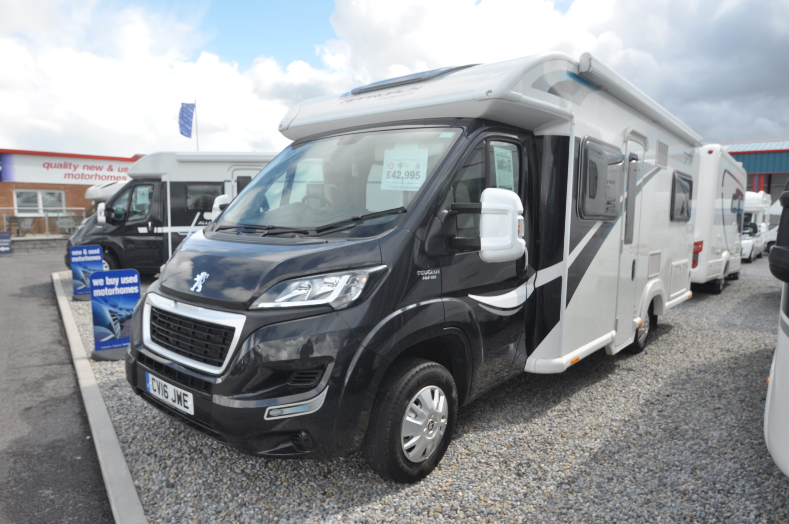 Caravan Kingdom dealership