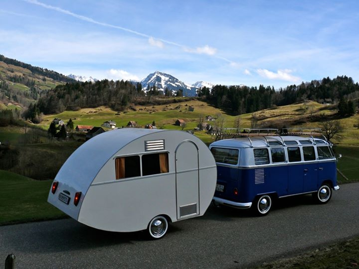 Coastline Campers logo