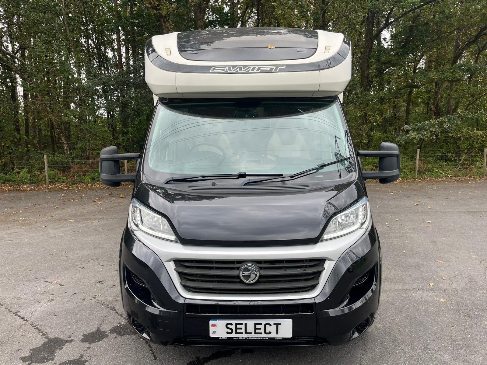 Select Motorhomes Ltd dealership
