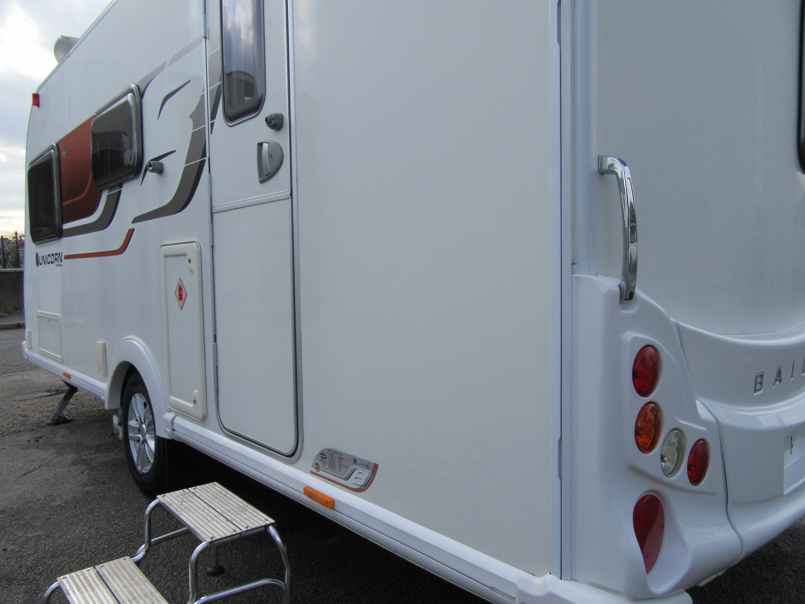 2015 Bailey Unicorn Seville MOTOR MOVER INCLUDED