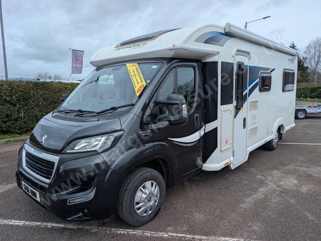 2016 Bailey AUTOGRAPH 76-5 - Exterior - Front