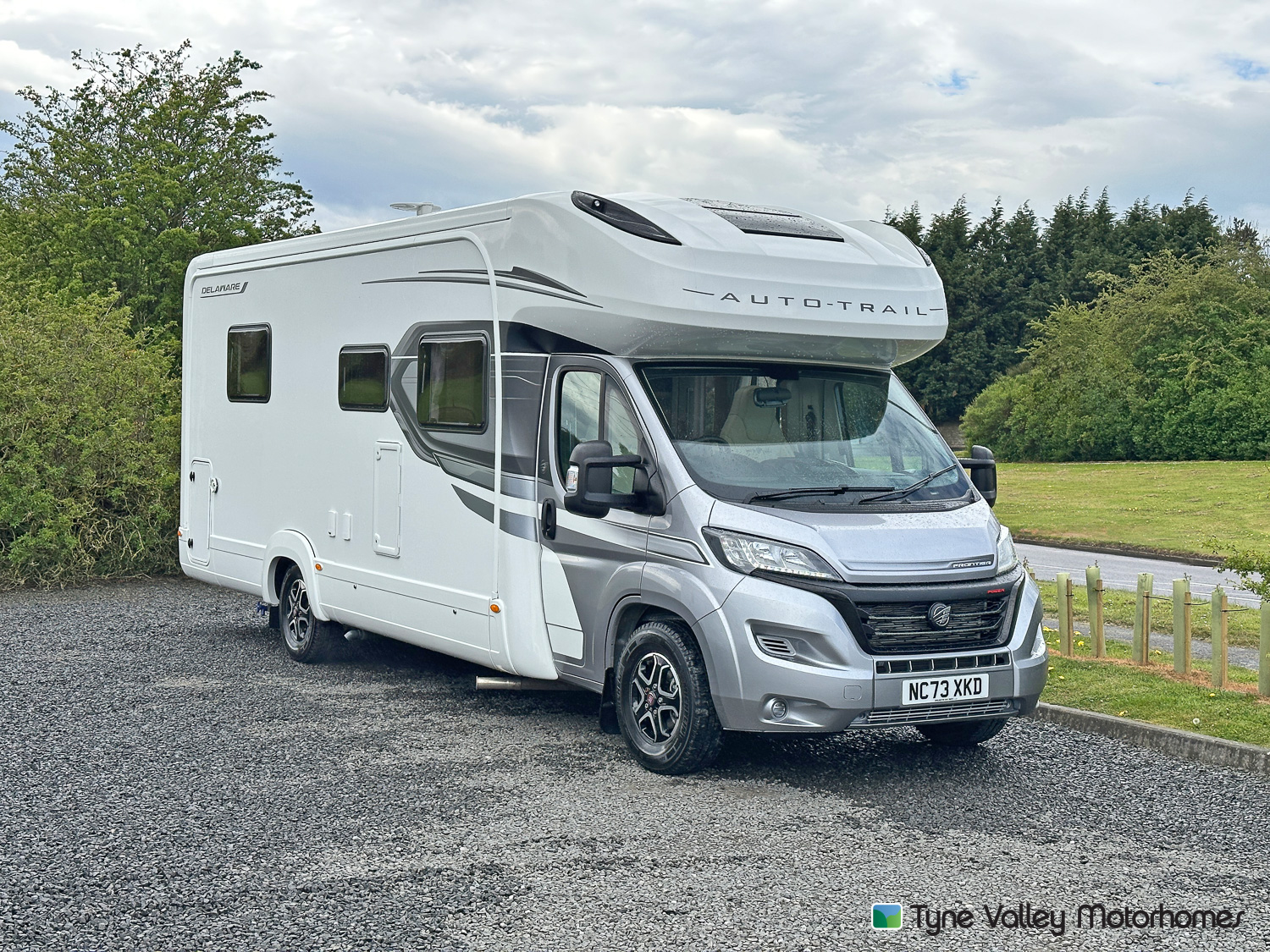 Auto Trail Frontier Delaware - Exterior - Front