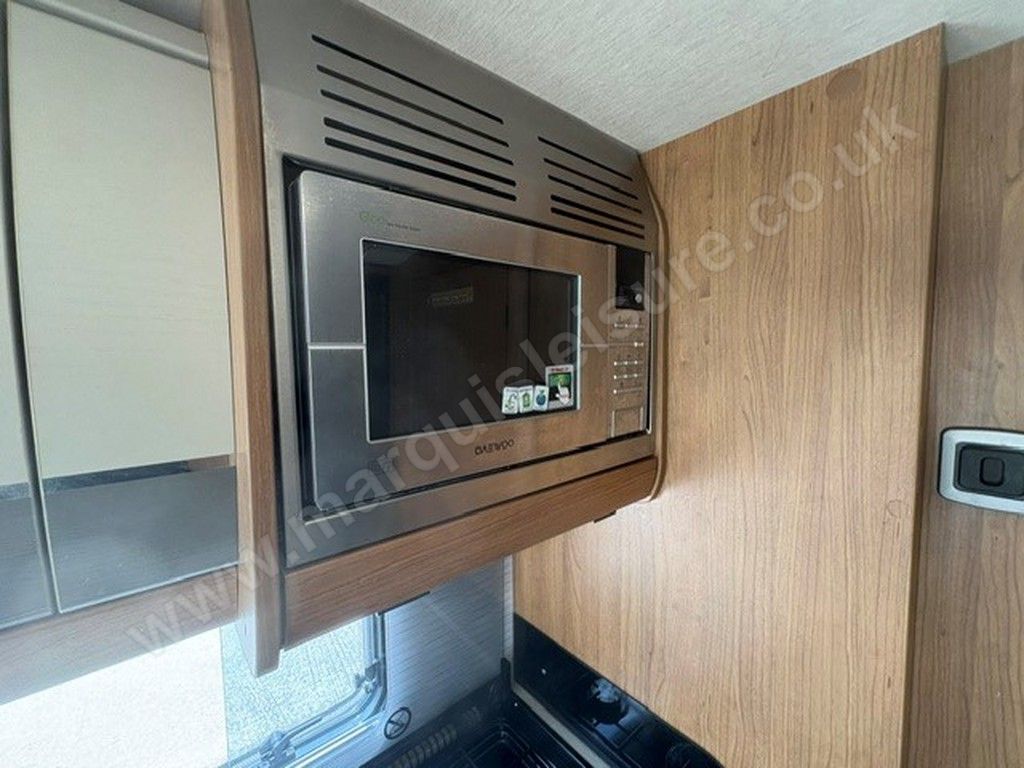 Auto-Trail TRACKER RS