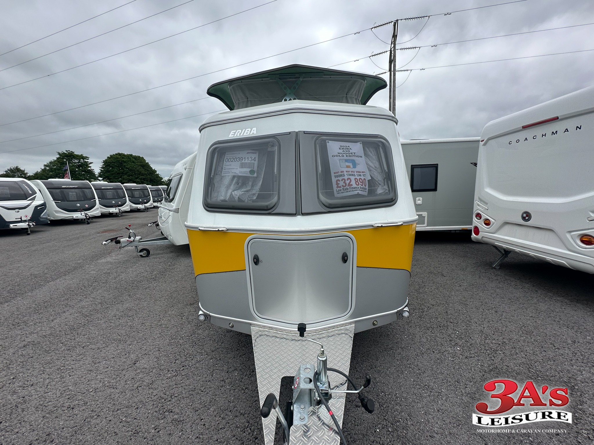 2024 Eriba Touring 430 Nugget Gold Edition