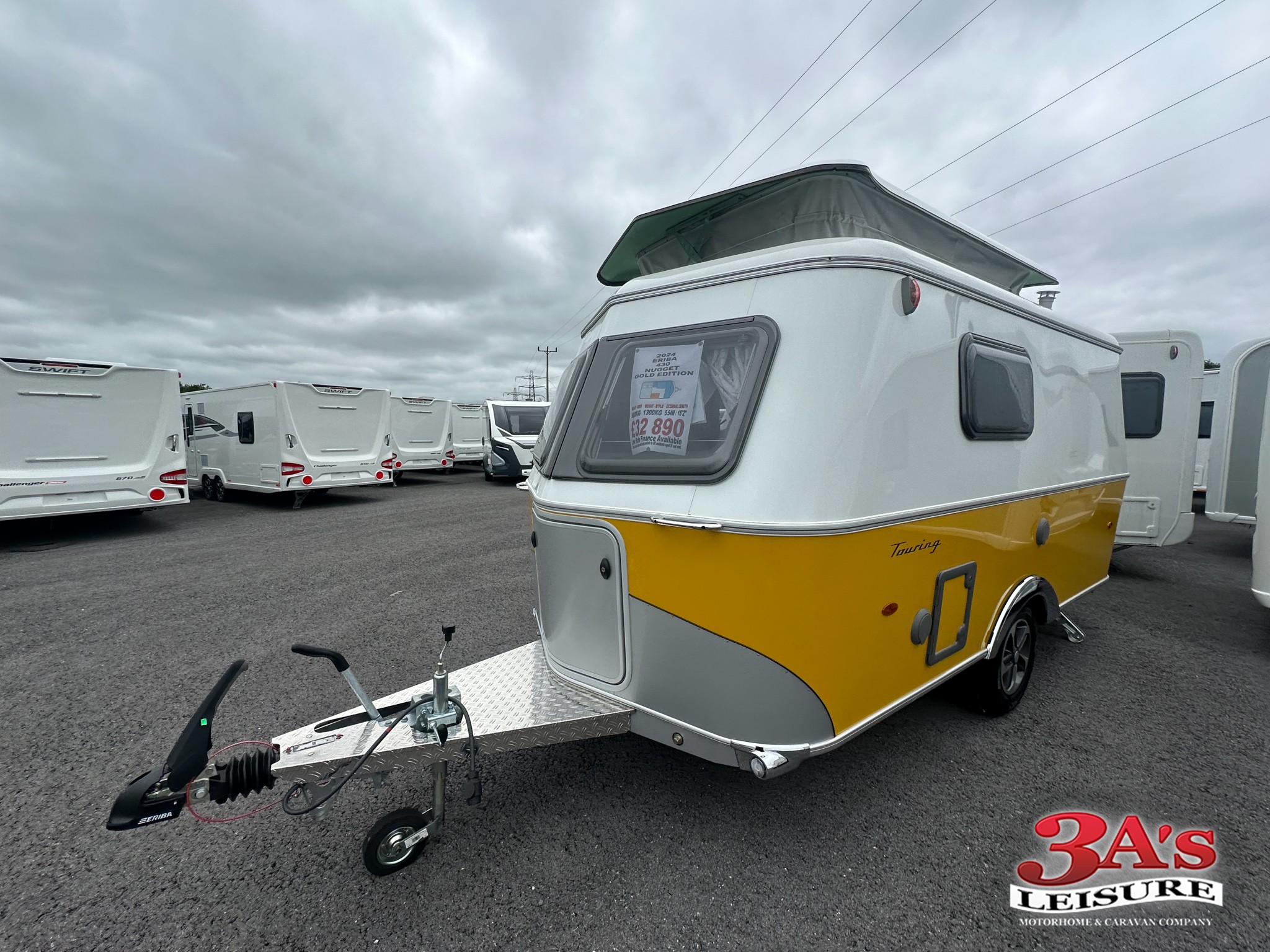 2024 Eriba Touring 430 Nugget Gold Edition