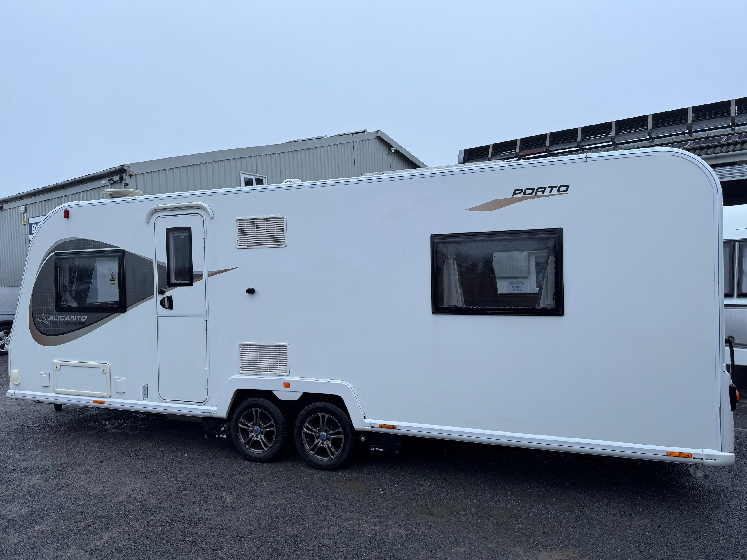 Exterior - Side