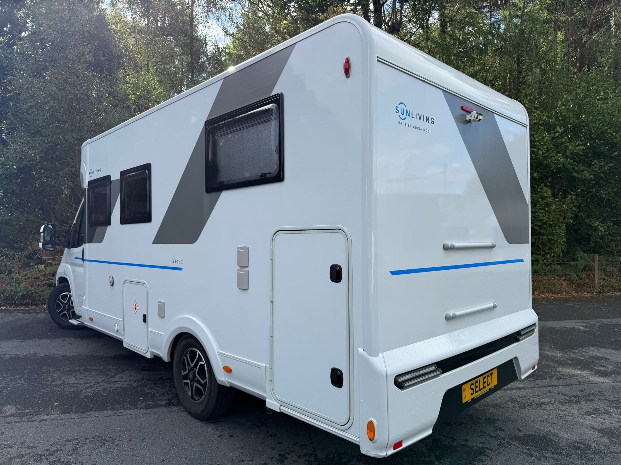 Exterior - Front