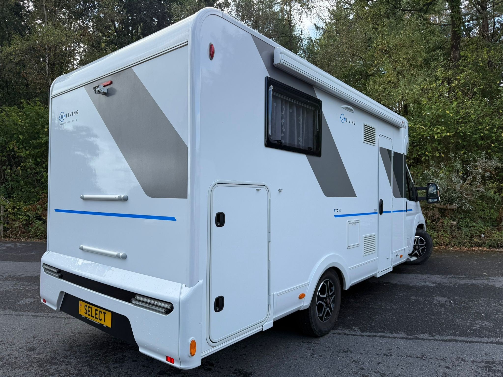 Exterior - Side