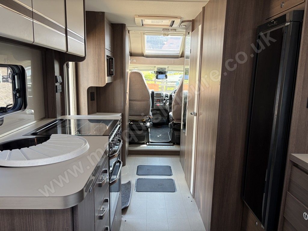 2023 Elddis MAJESTIC 295