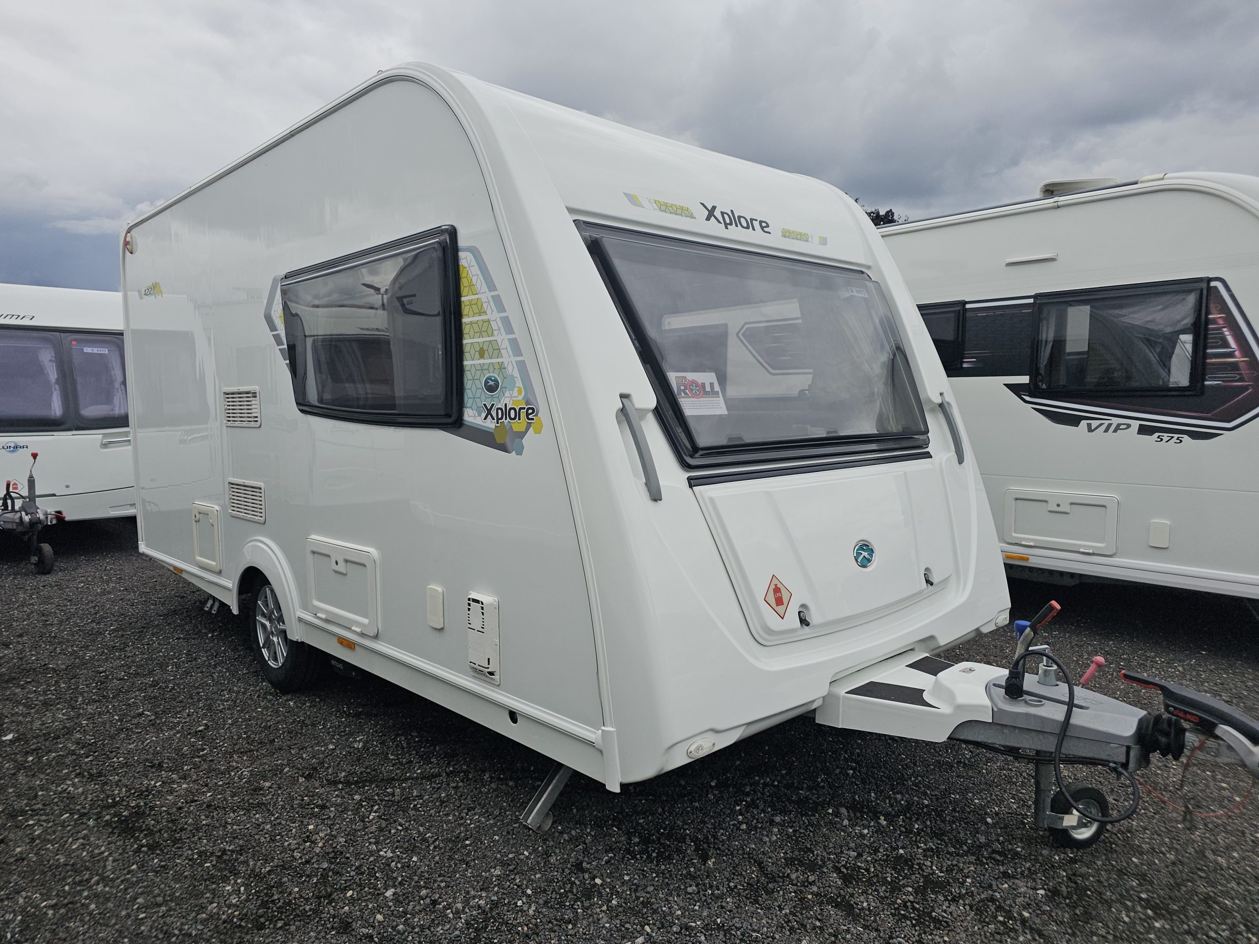 Xplore Se 422 - Exterior - Front