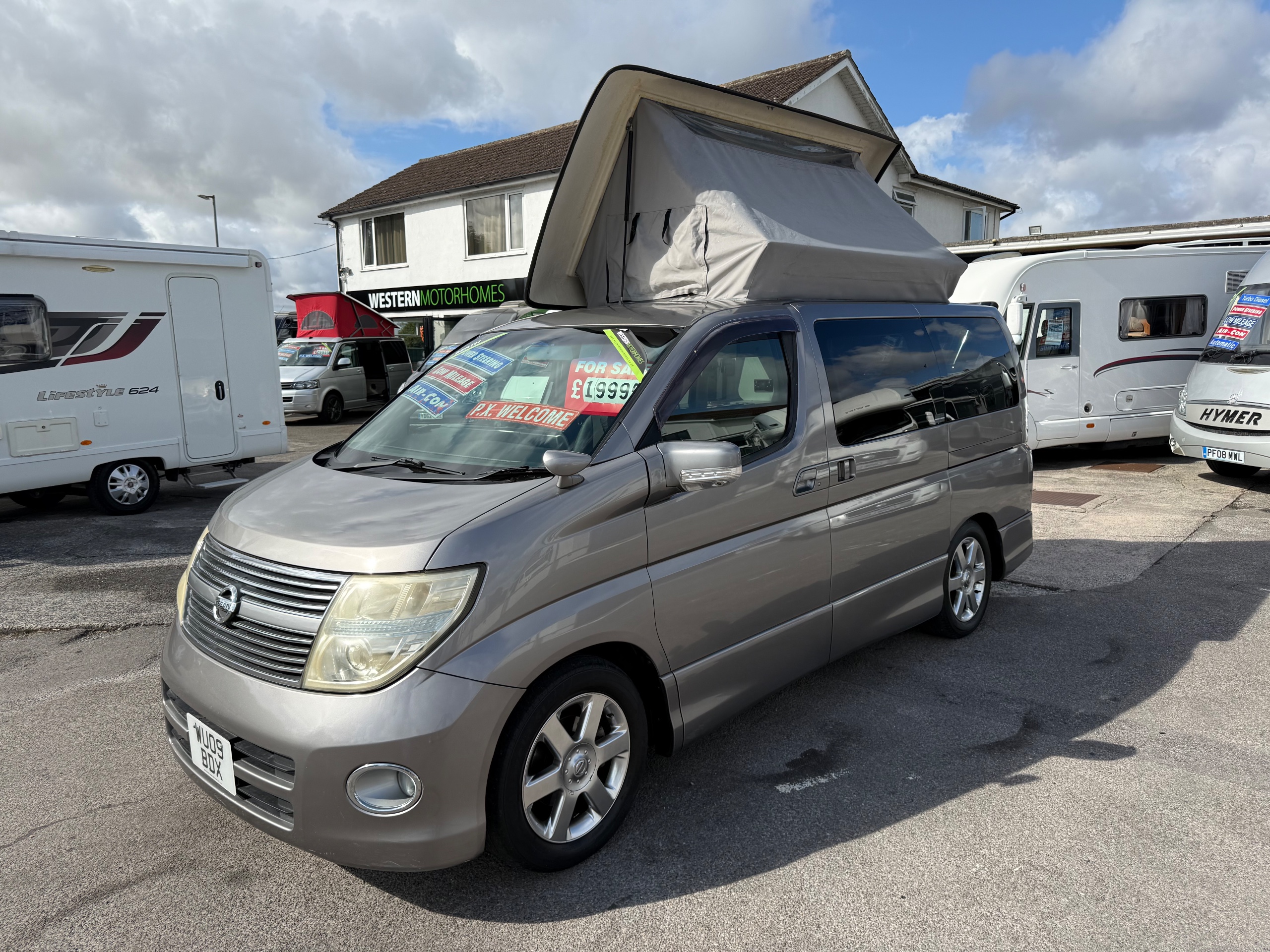 2009 Nissan Elgrand 2+ Camper Van