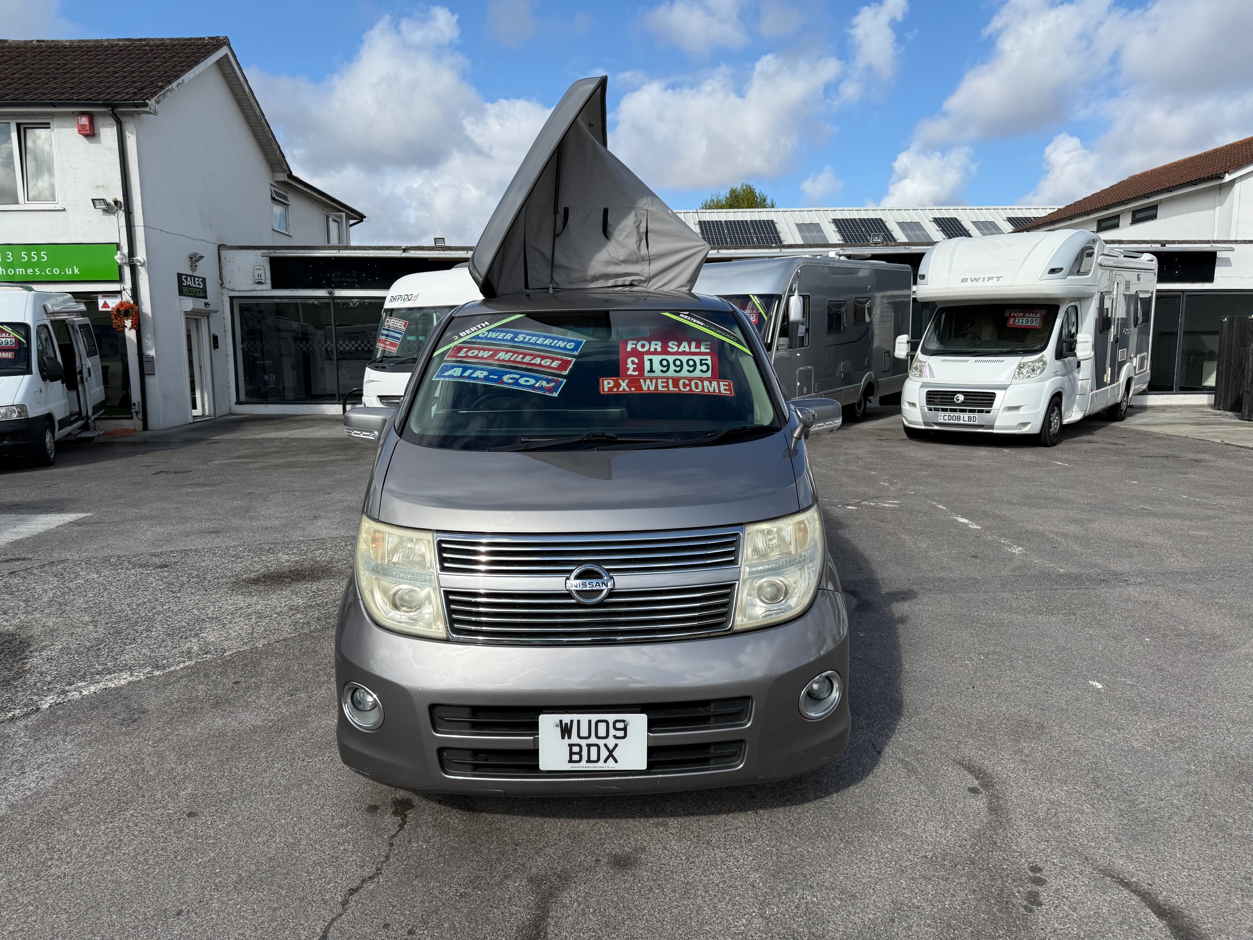 2009 Nissan Elgrand 2+ Camper Van