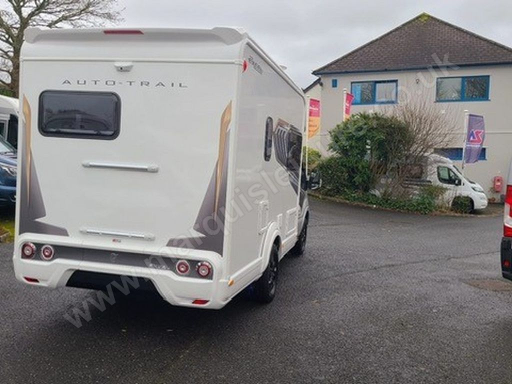 Exterior - Rear