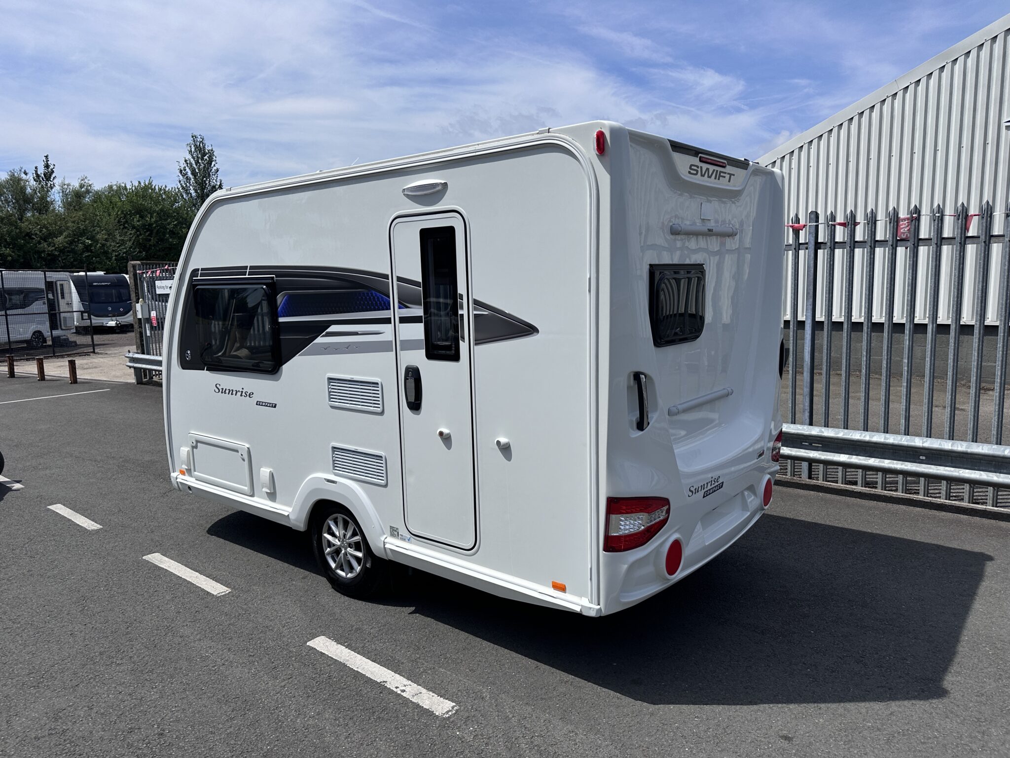 Swift Sunrise Compact – 2024 Caravan
