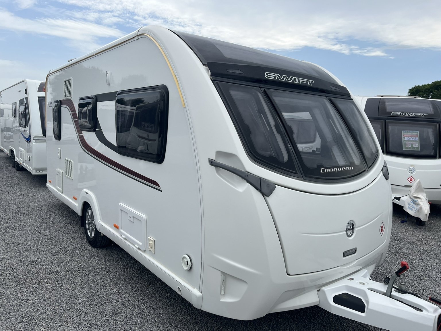 2016 Swift Conqueror 480 - Exterior - Front