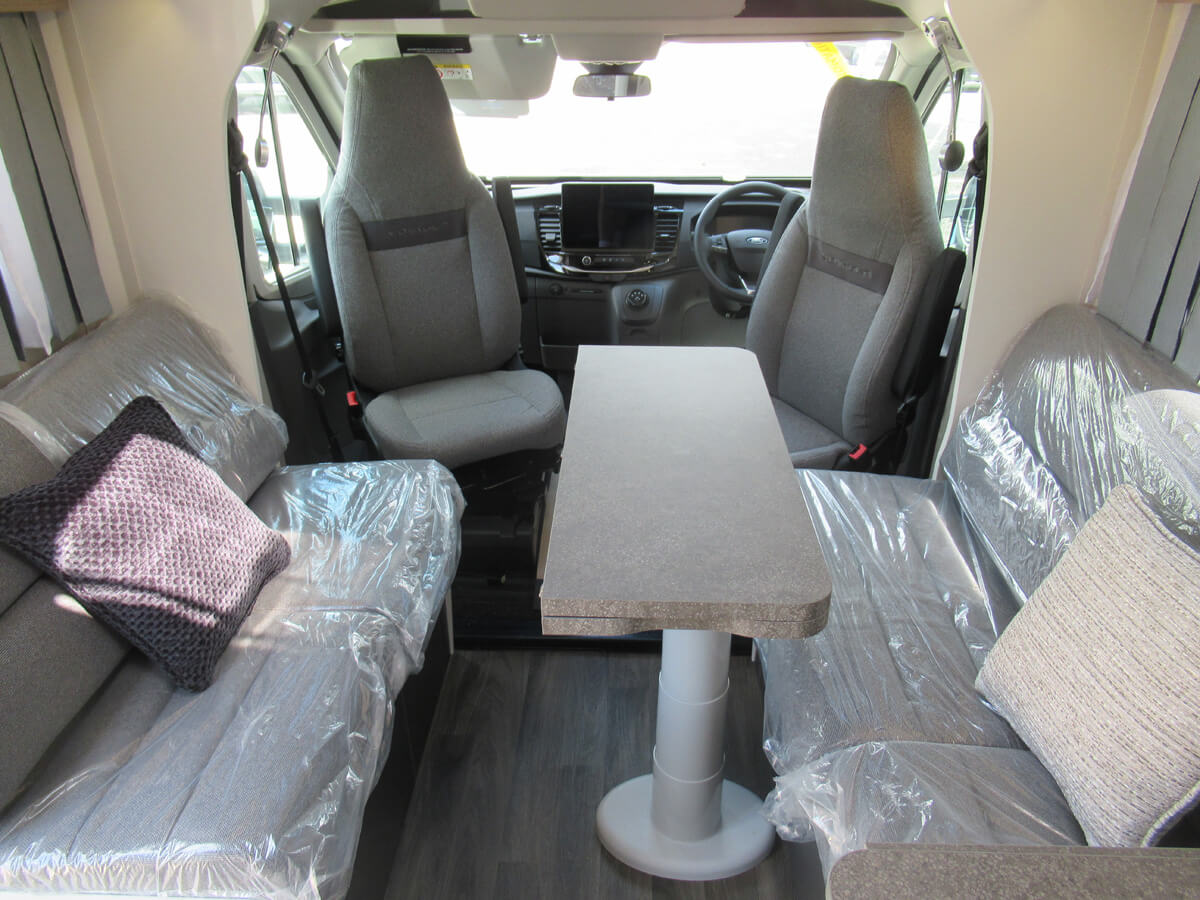 Swift Voyager 584