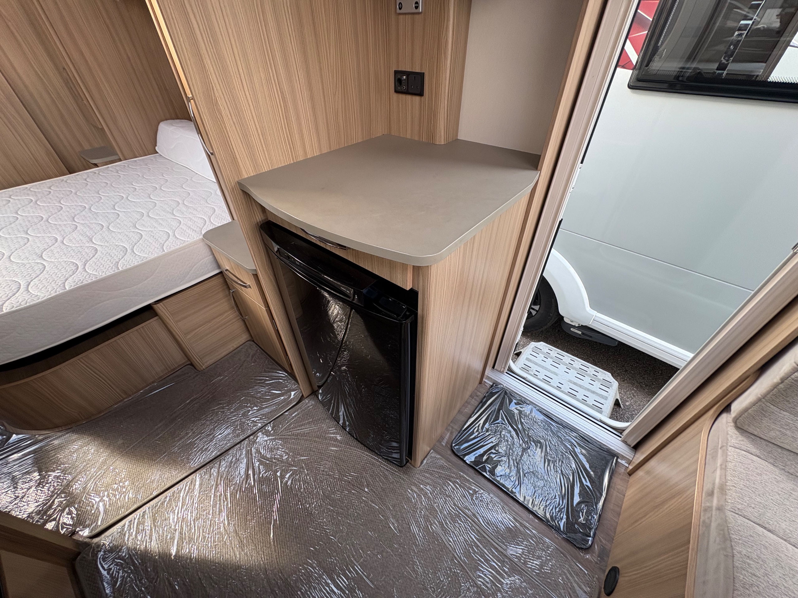 Coachman Pastiche 575