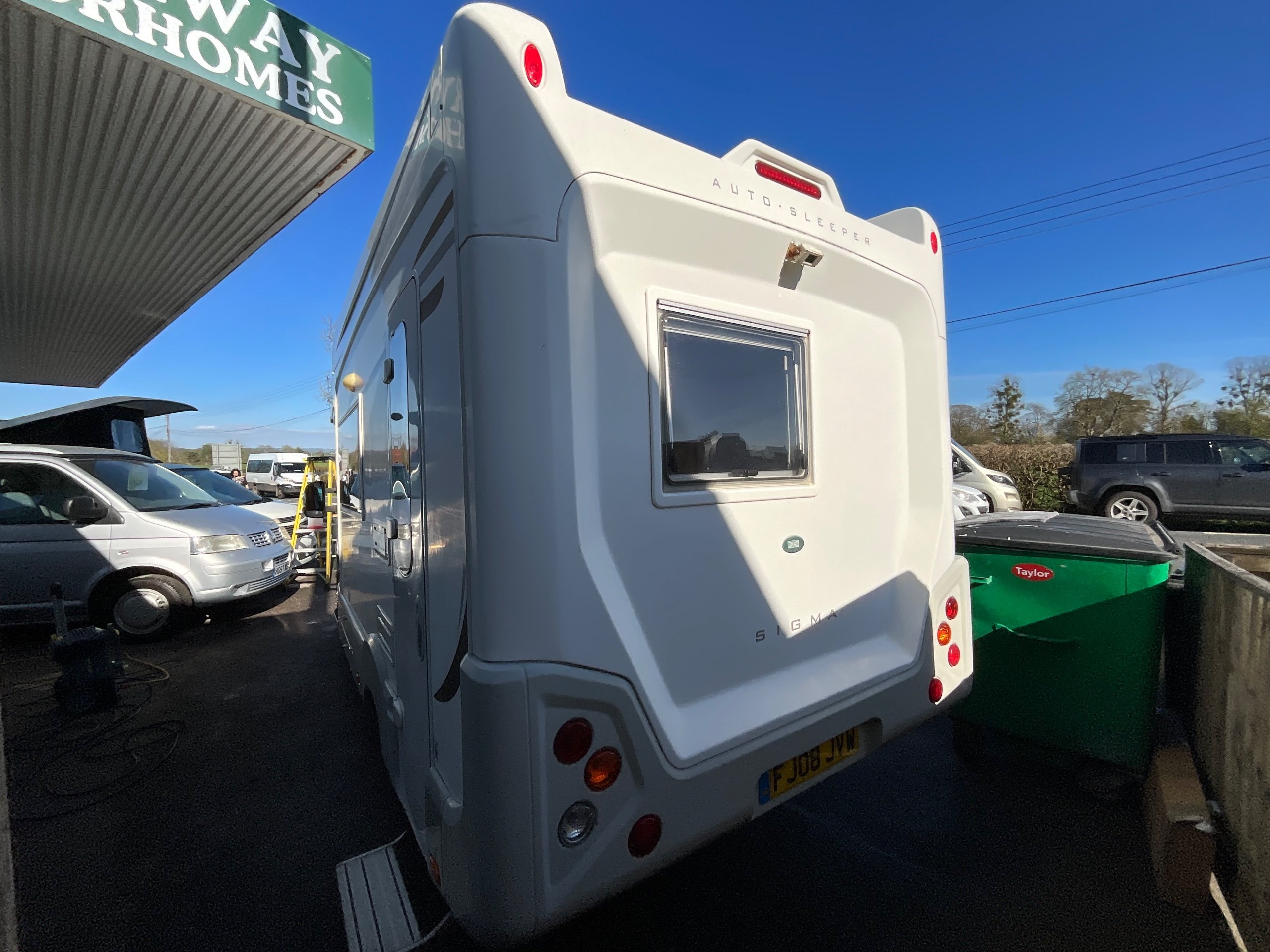 Exterior - Rear