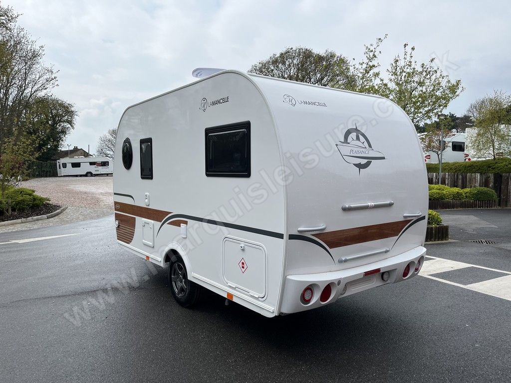 Exterior - Rear