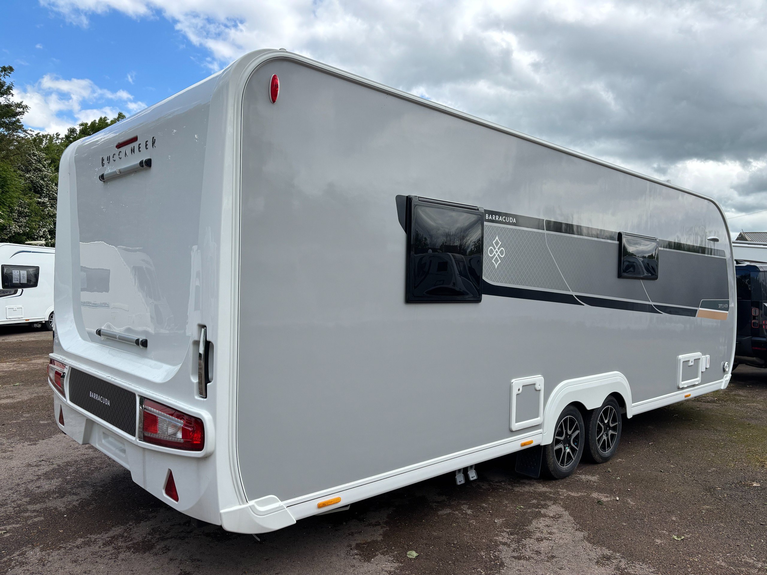 Exterior - Rear