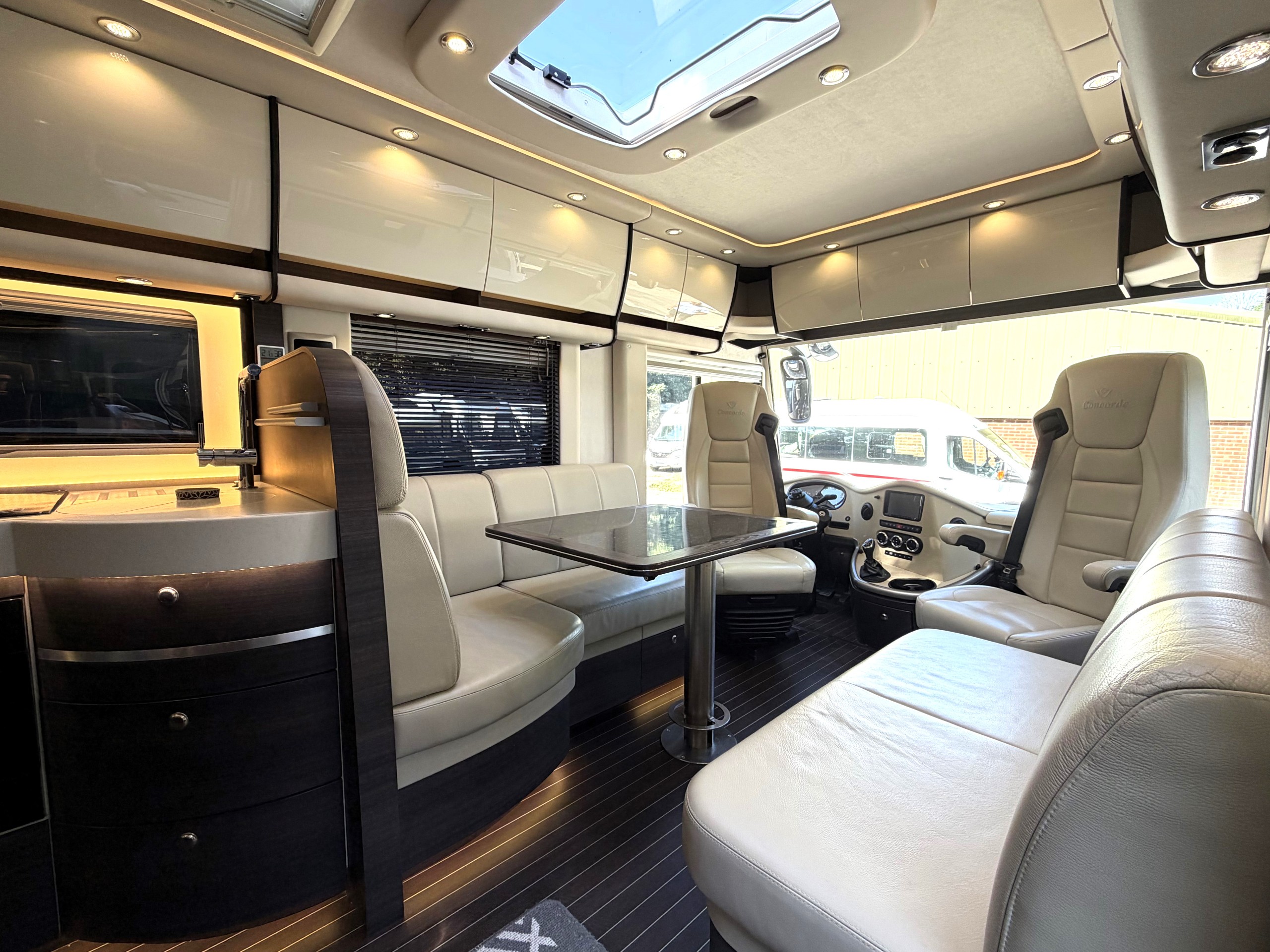 2019 Concorde Charisma 850L