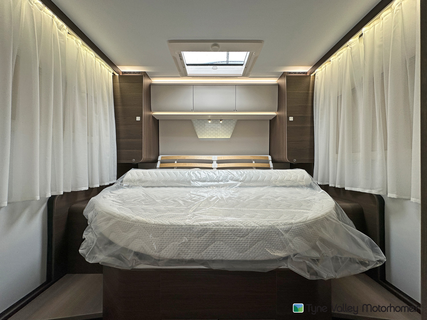 2026 Adria Matrix Supreme 670DC