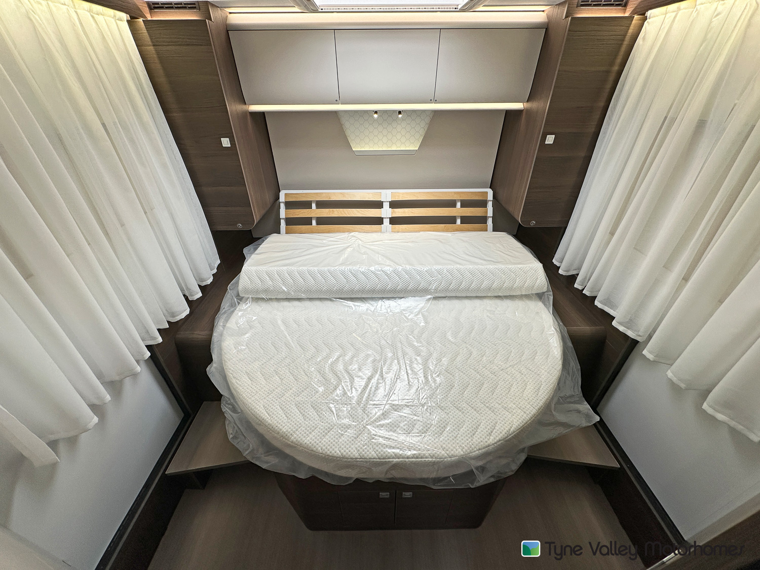 2026 Adria Matrix Supreme 670DC