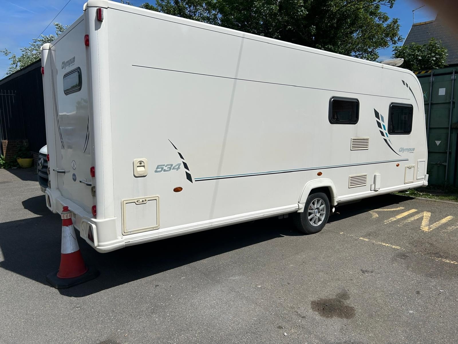 Exterior - Rear