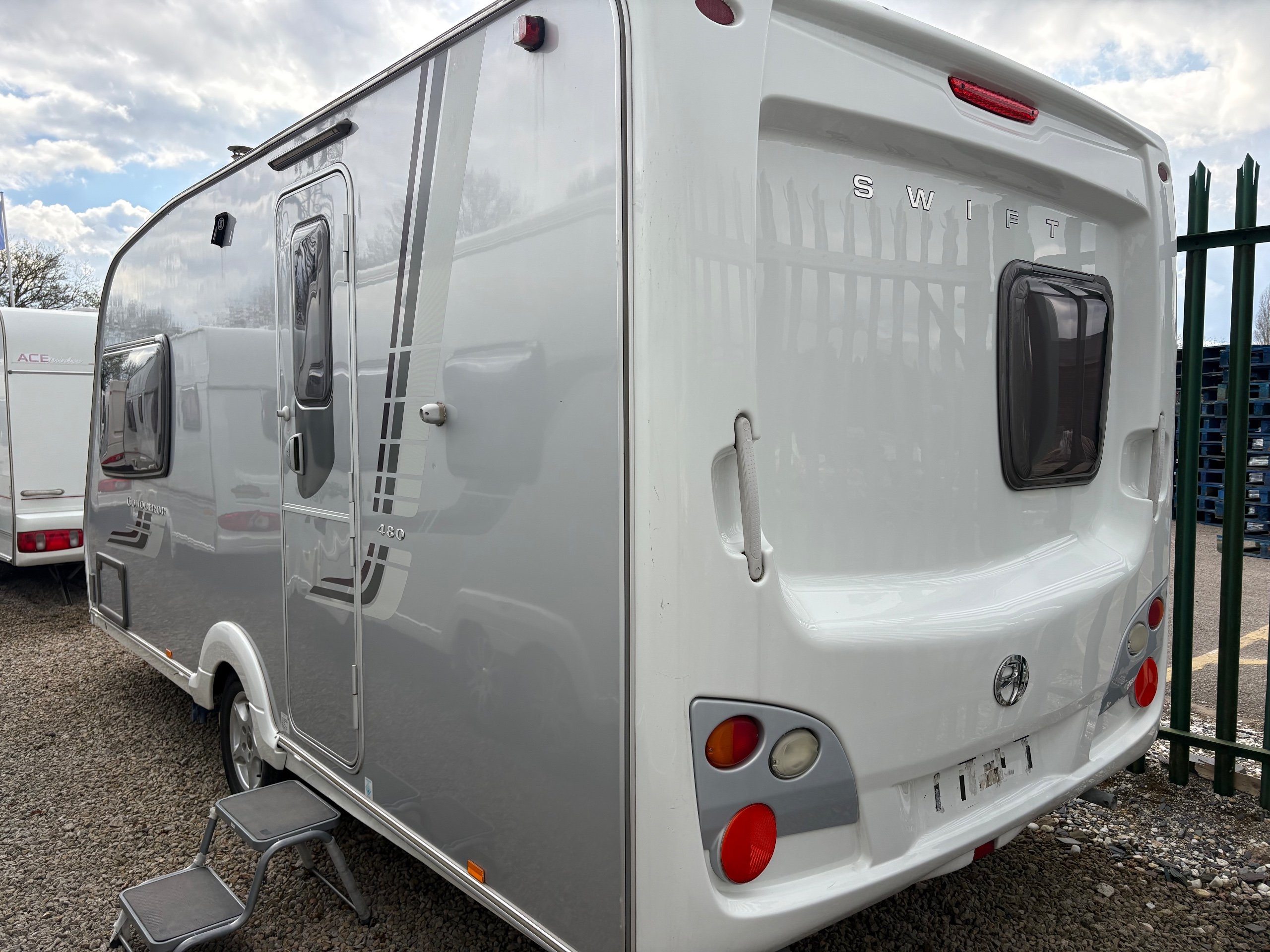 Exterior - Rear