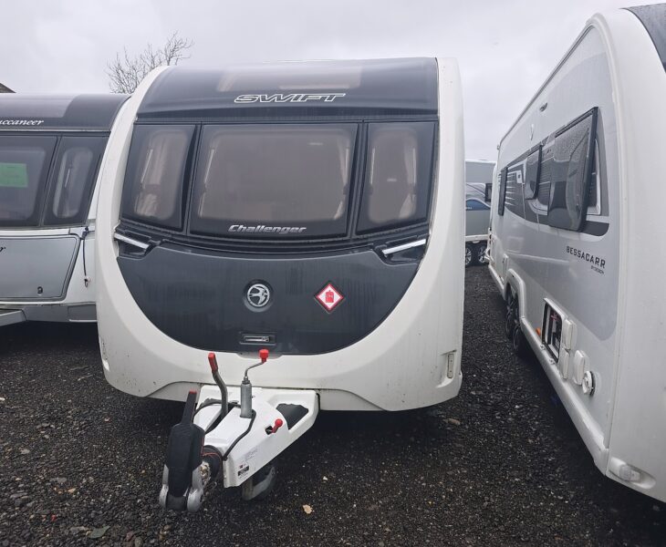 Swift Challenger 580 - Exterior - Front