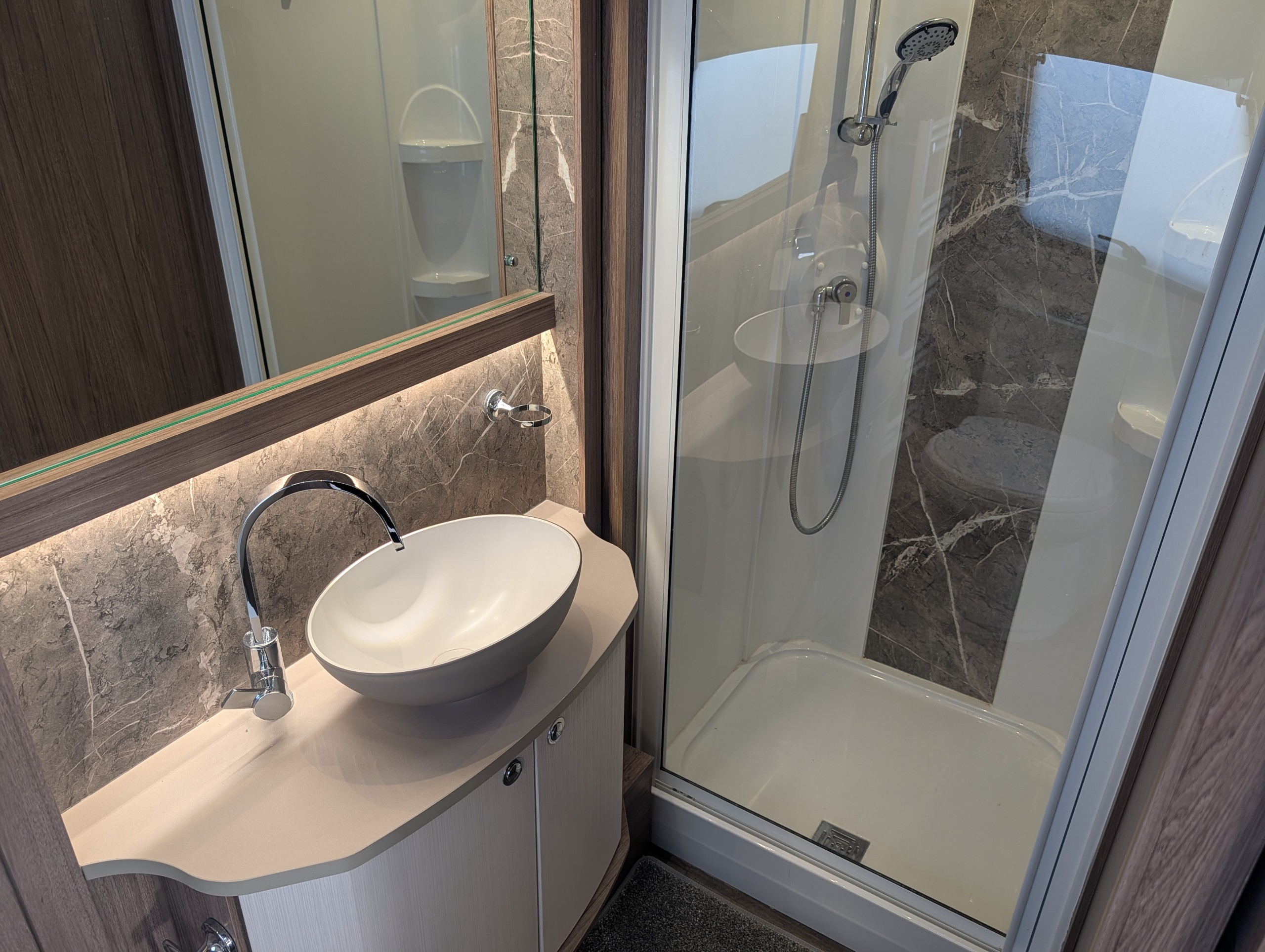 2020 Coachman VIP 575/4 Kingsham Sussex Special Edition