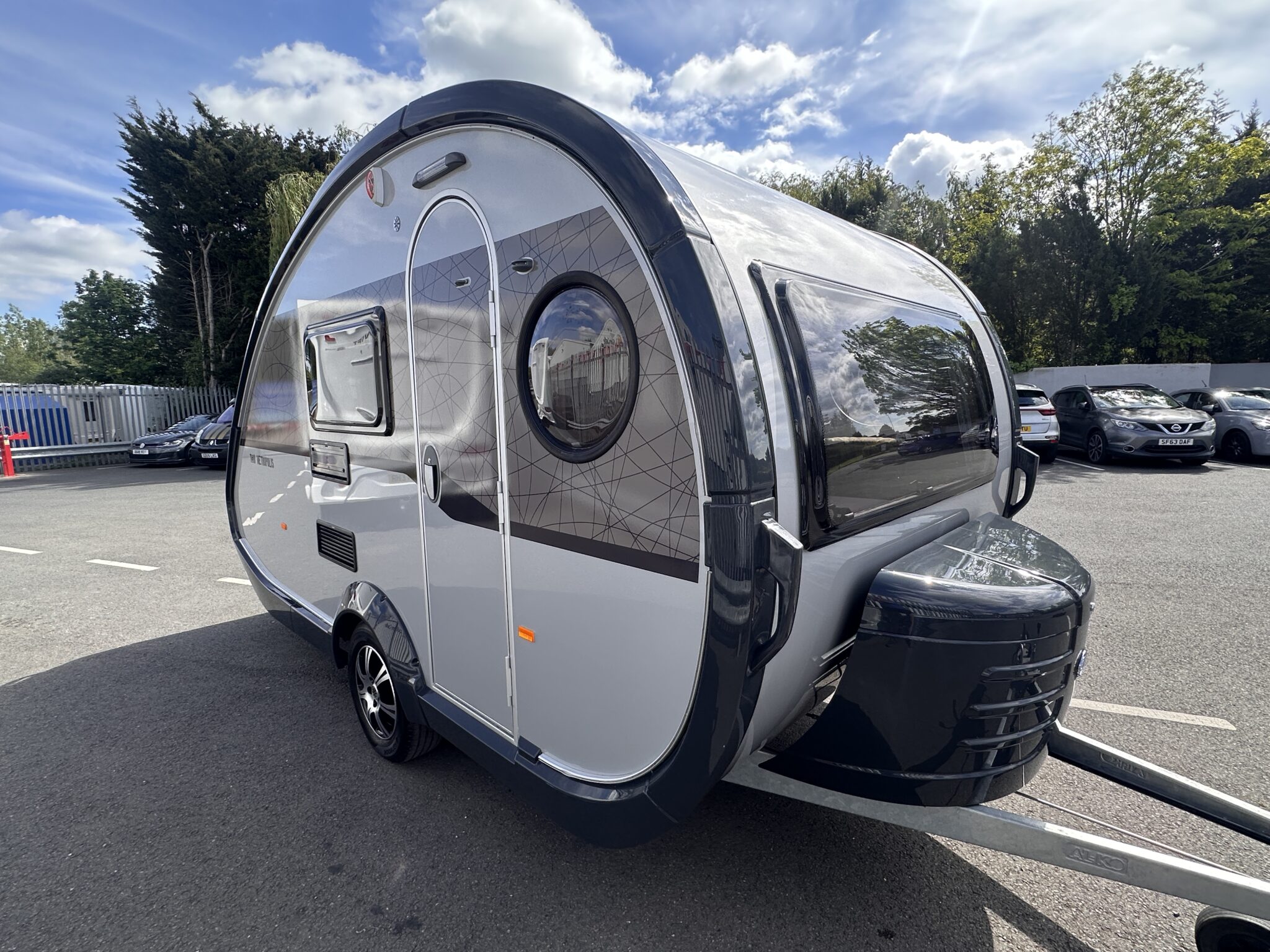 Exterior - Front