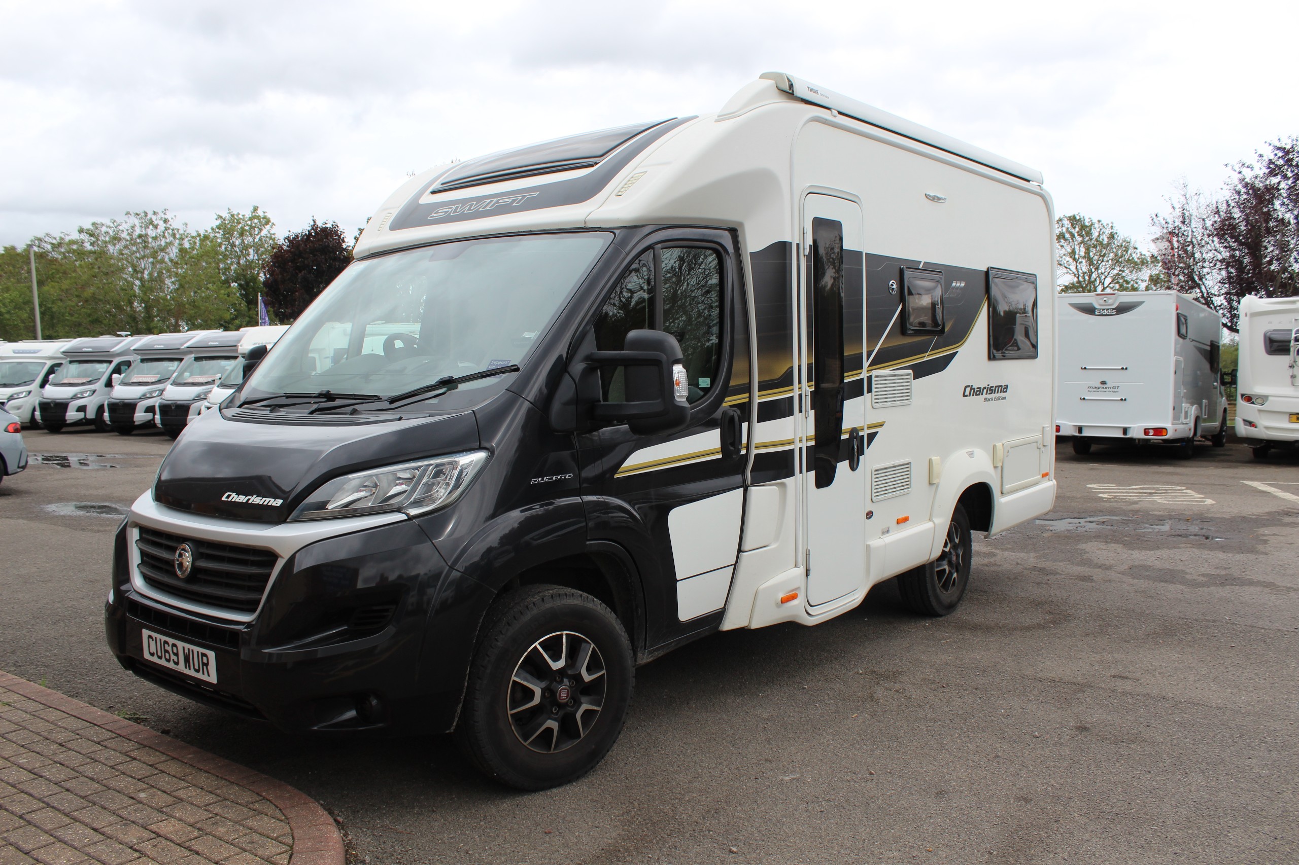 2020 Swift Charisma 622