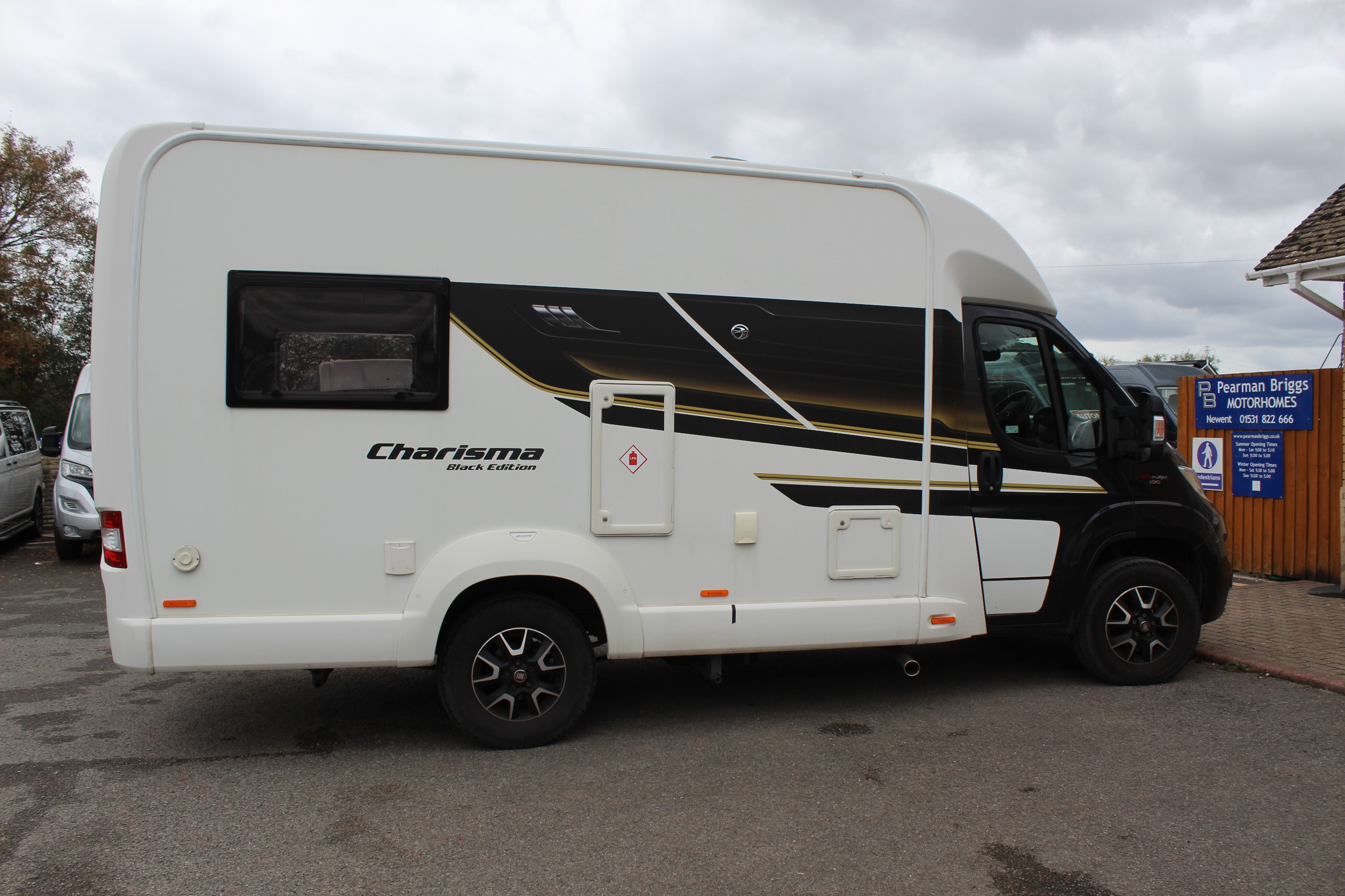 2020 Swift Charisma 622