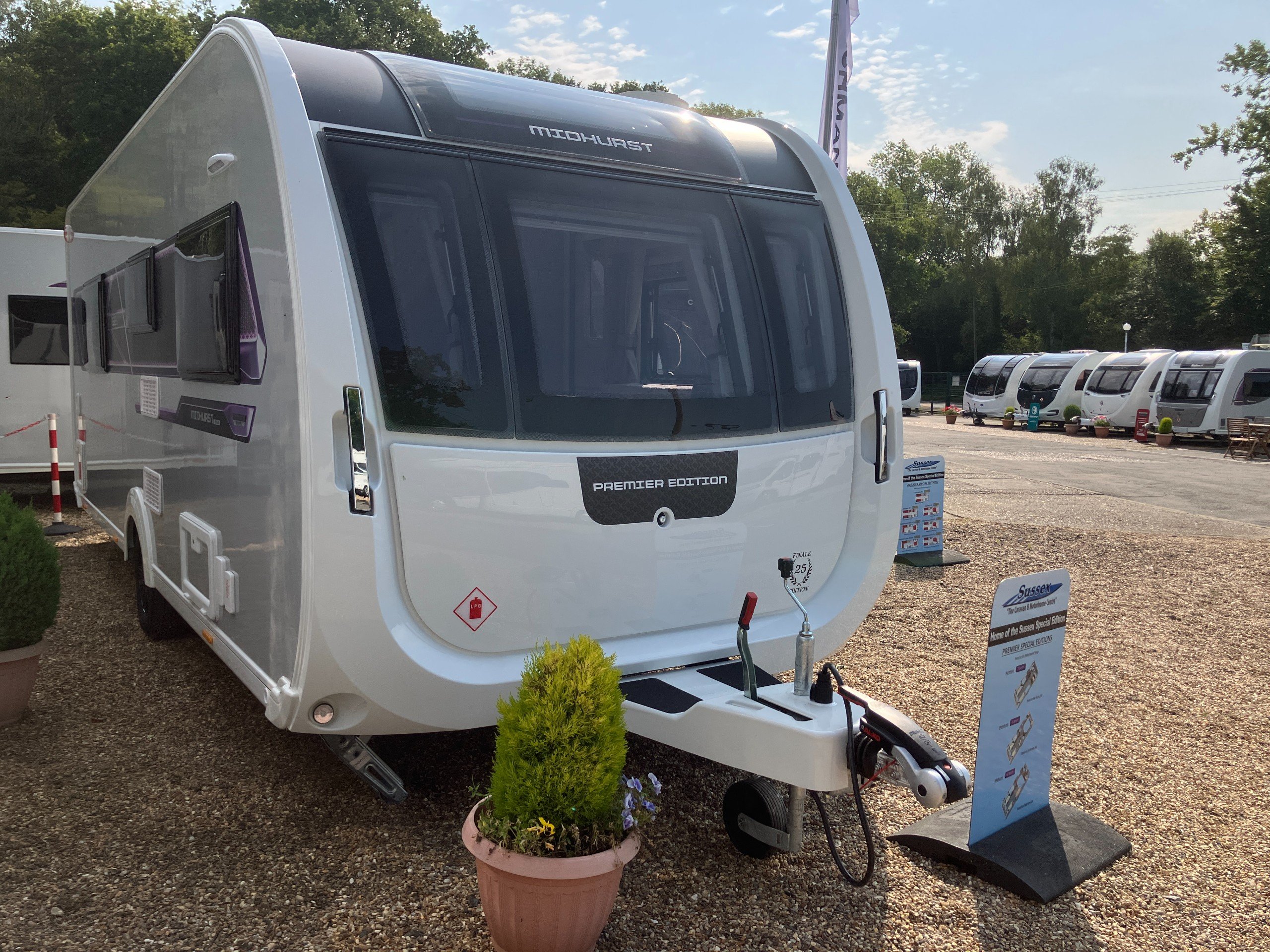 Elddis Avante 554 Midhurst Premier