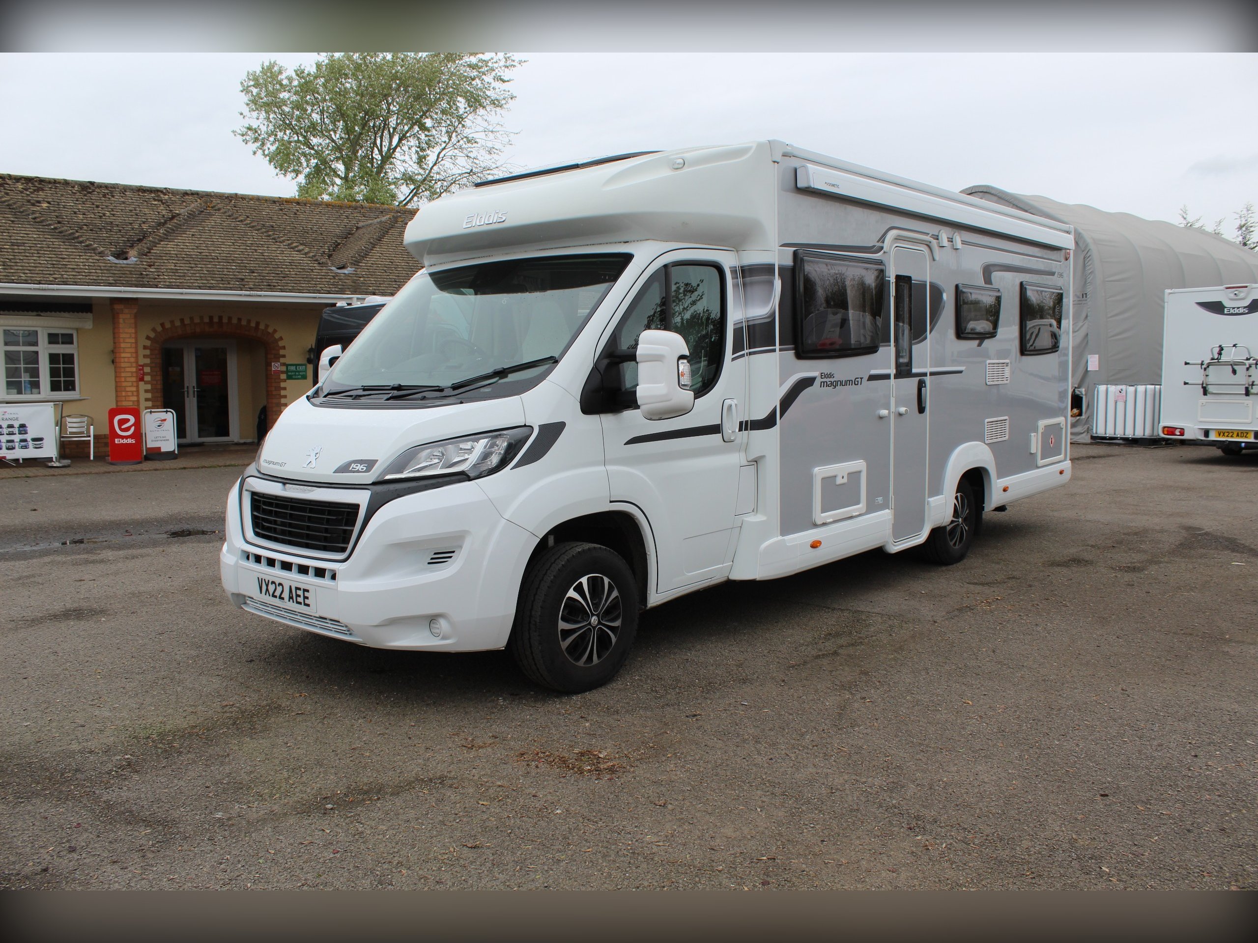 2022 Peugeot Boxer MAGNUM GT 196 - Exterior - Front