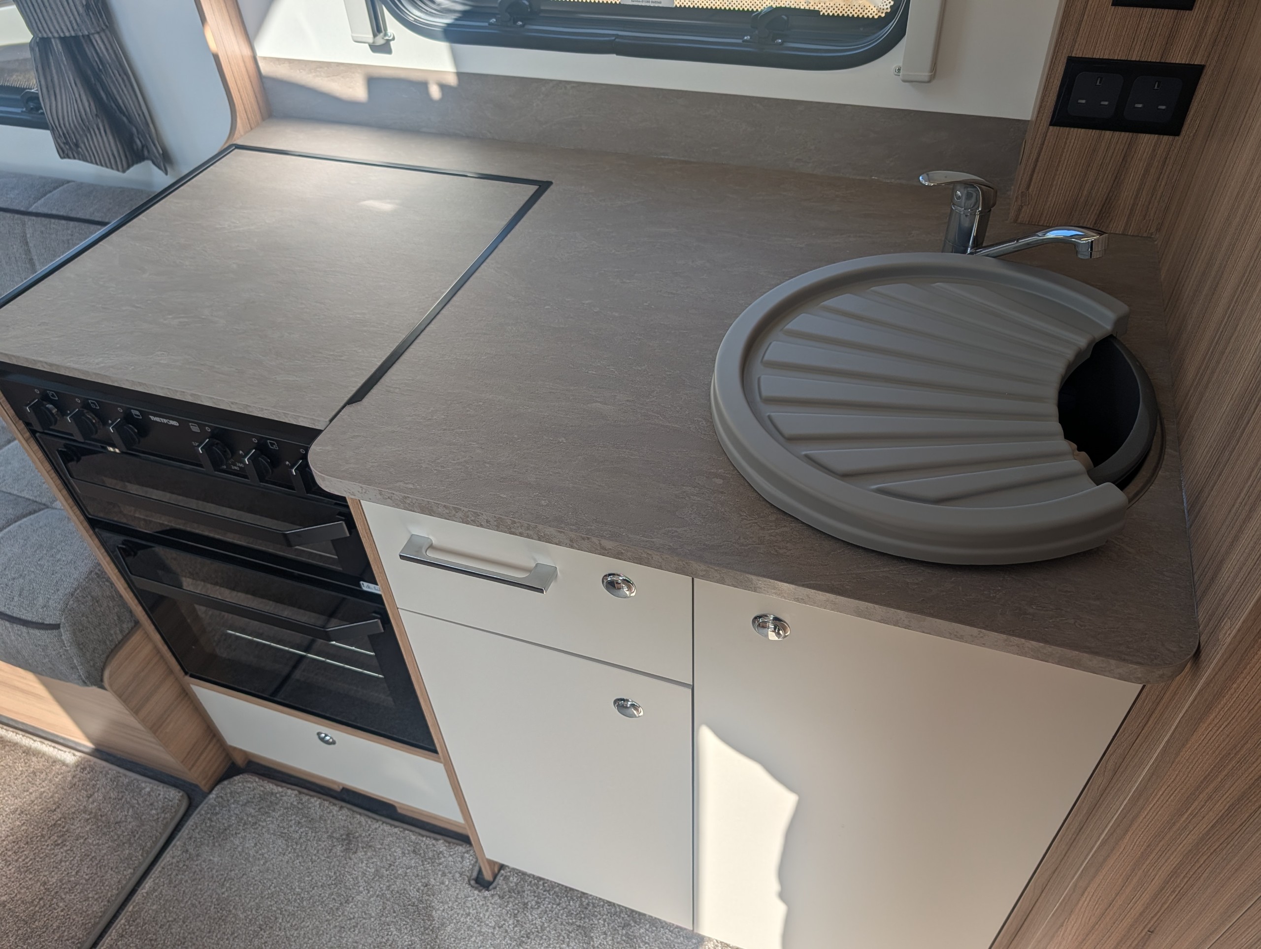 2025 Bailey Phoenix GT75 420