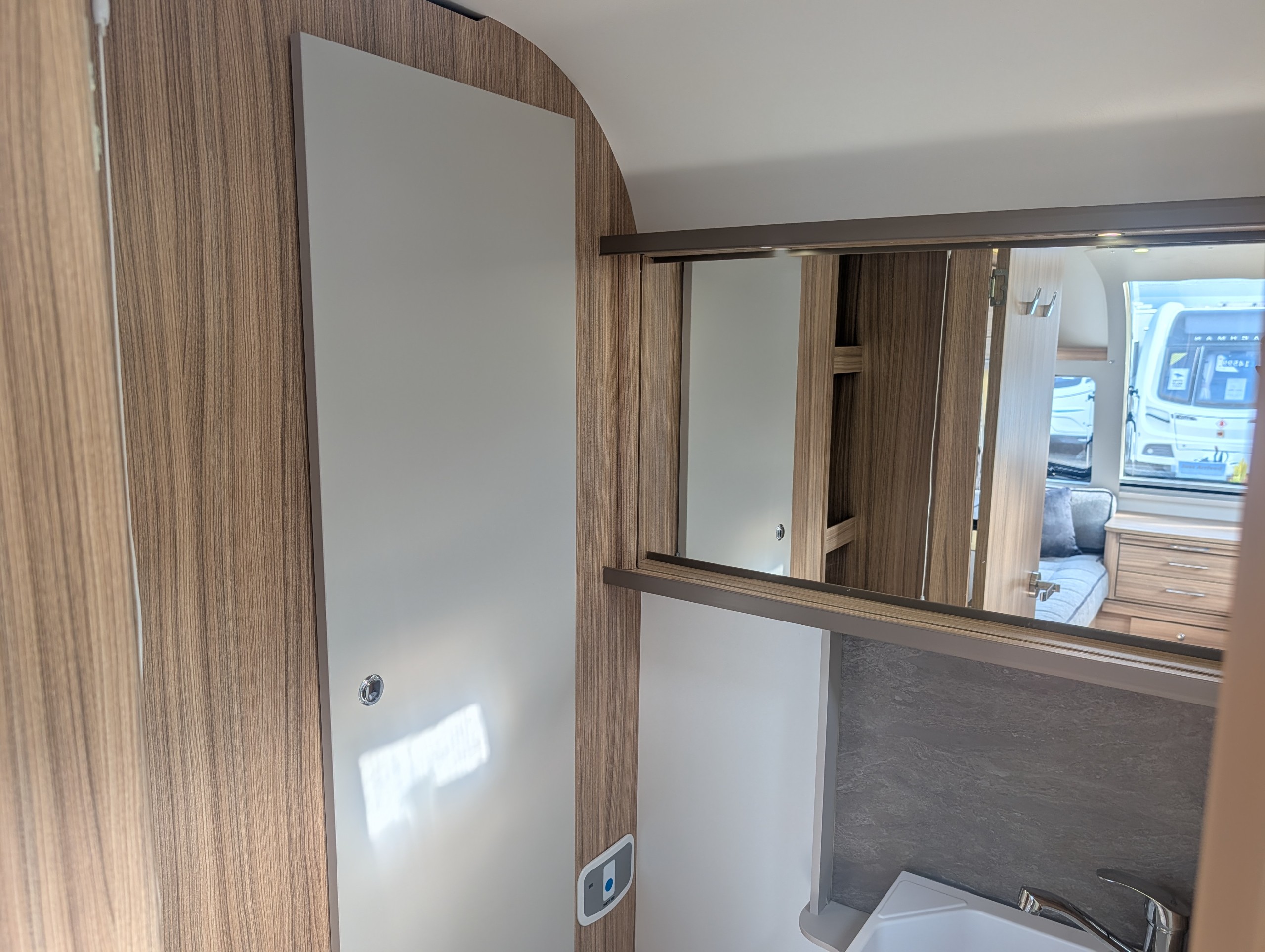 2025 Bailey Phoenix GT75 420