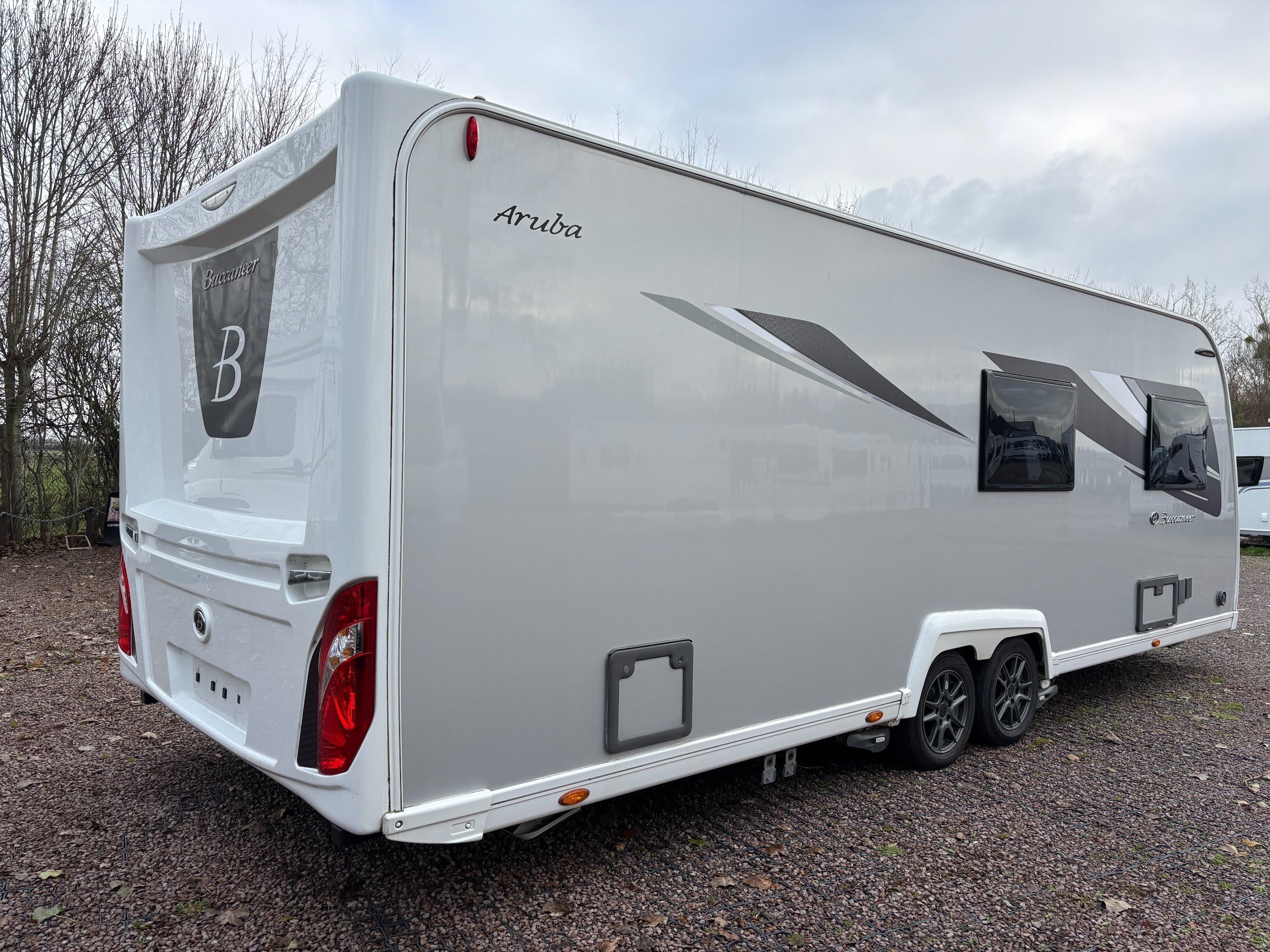 Exterior - Rear