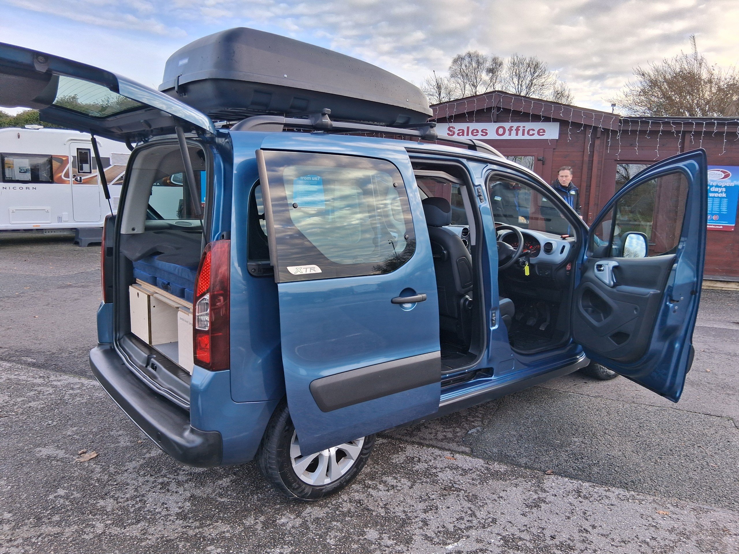 Exterior - Rear