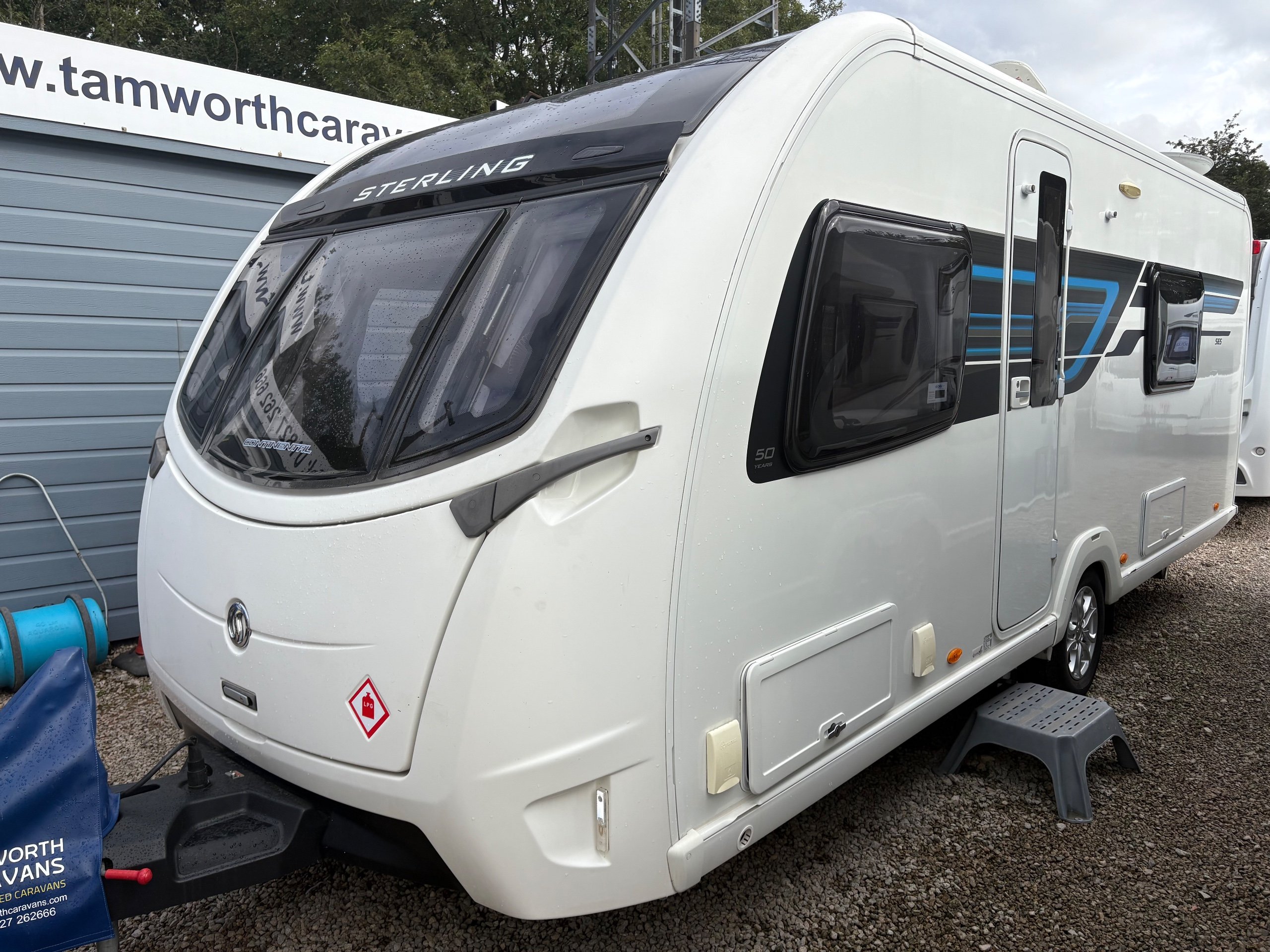 Exterior - Front