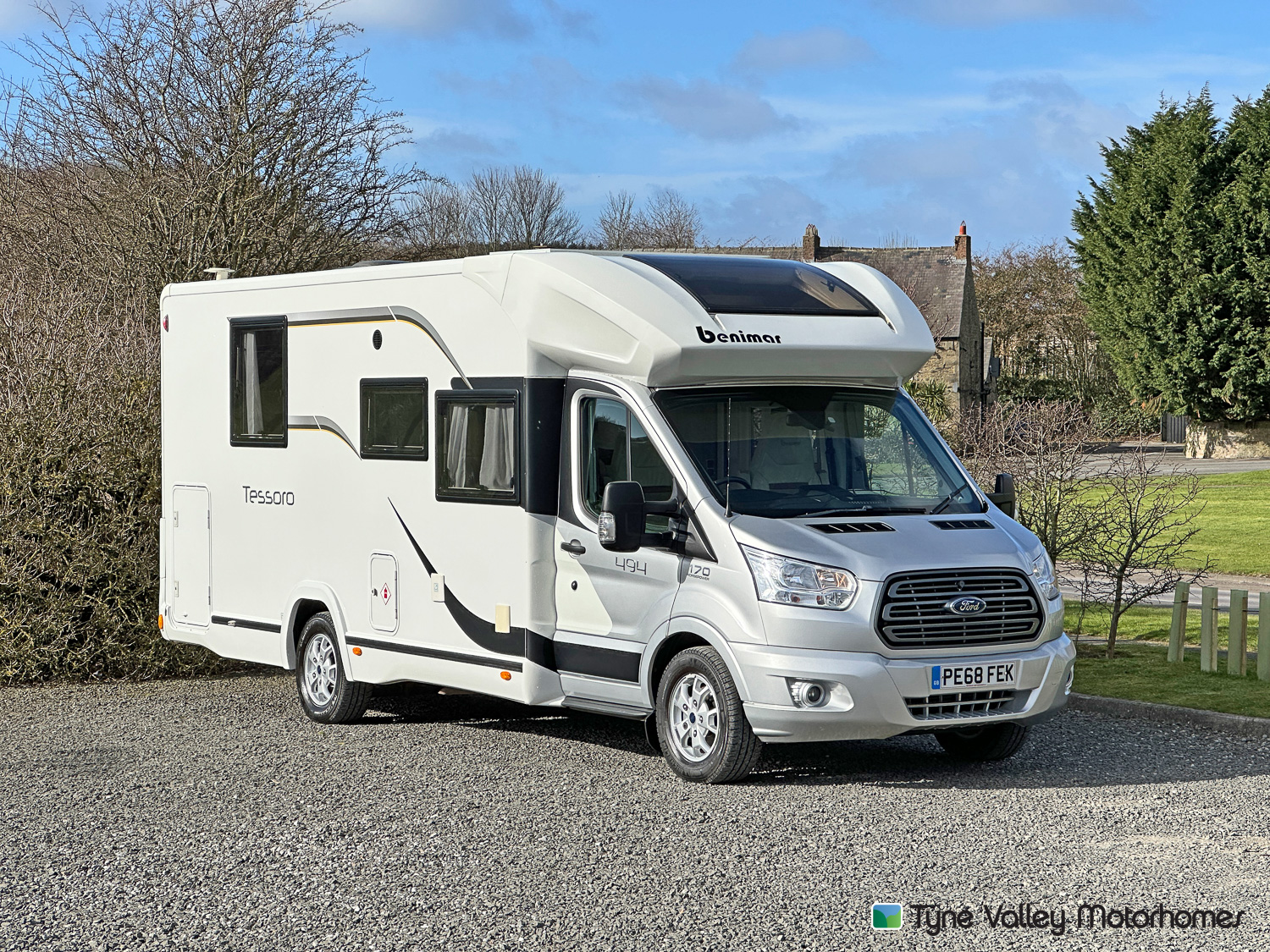 Benimar Tessoro 494 - Exterior - Front