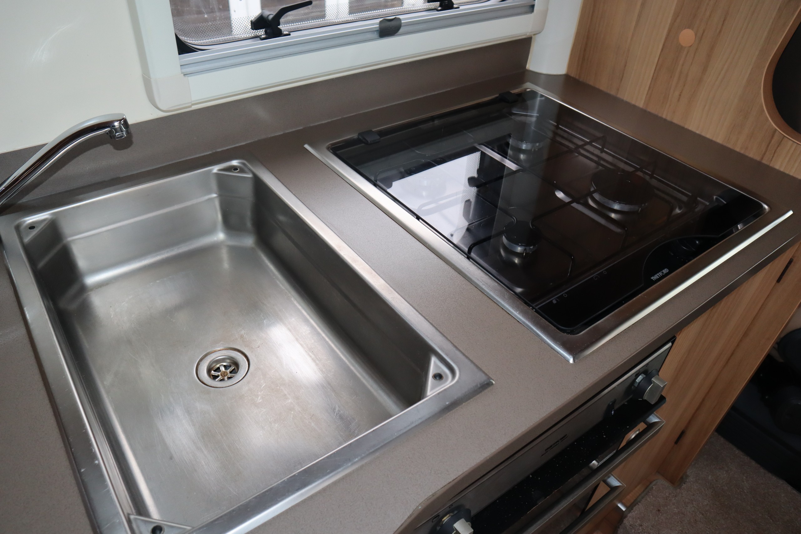 2012 Bailey Approach 760 SE Peugeot Boxer, , 6 Belts, MOT, 12 Months Warranty, Habitation Service