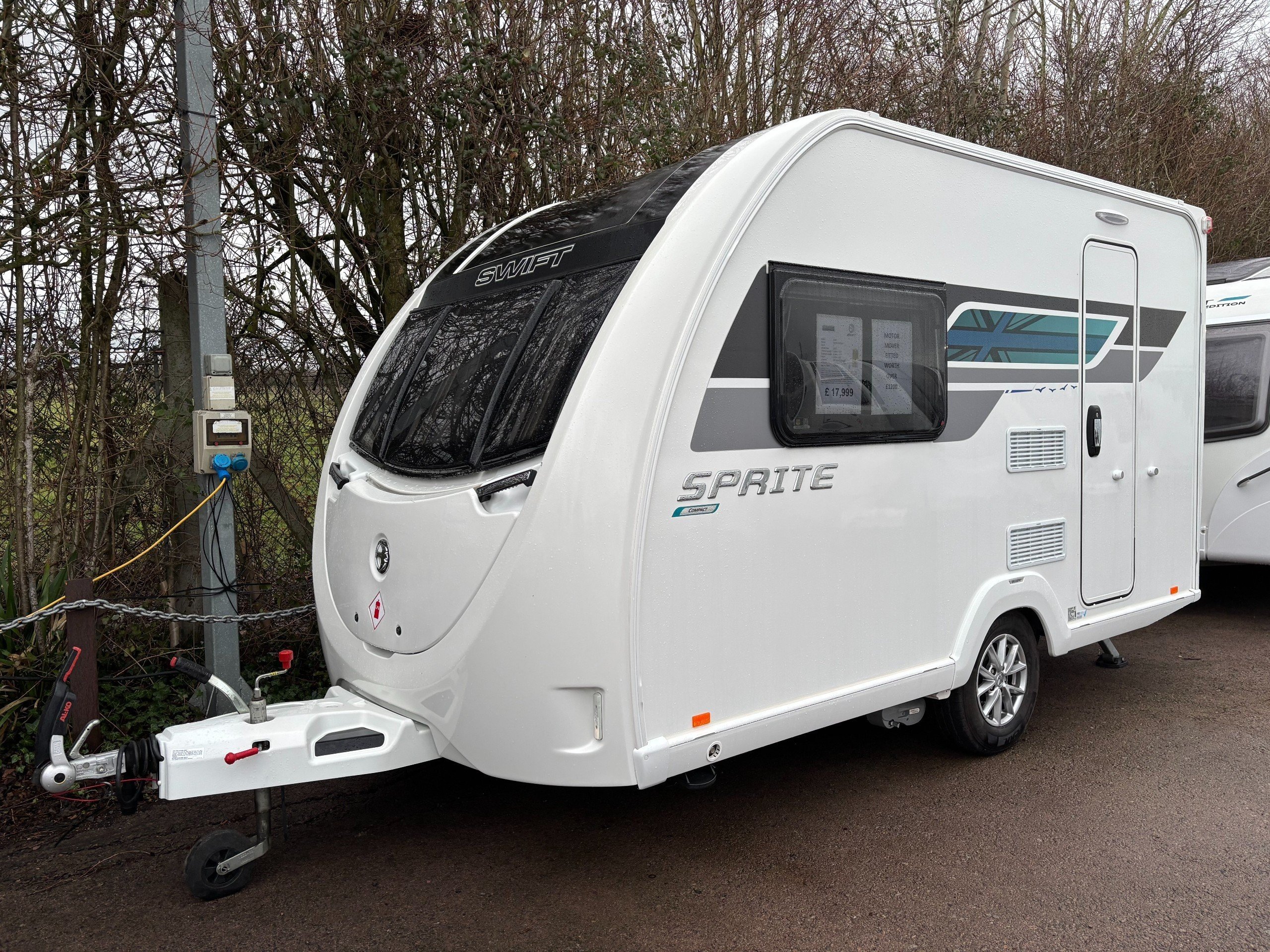 Swift Sprite Compact - Exterior - Front