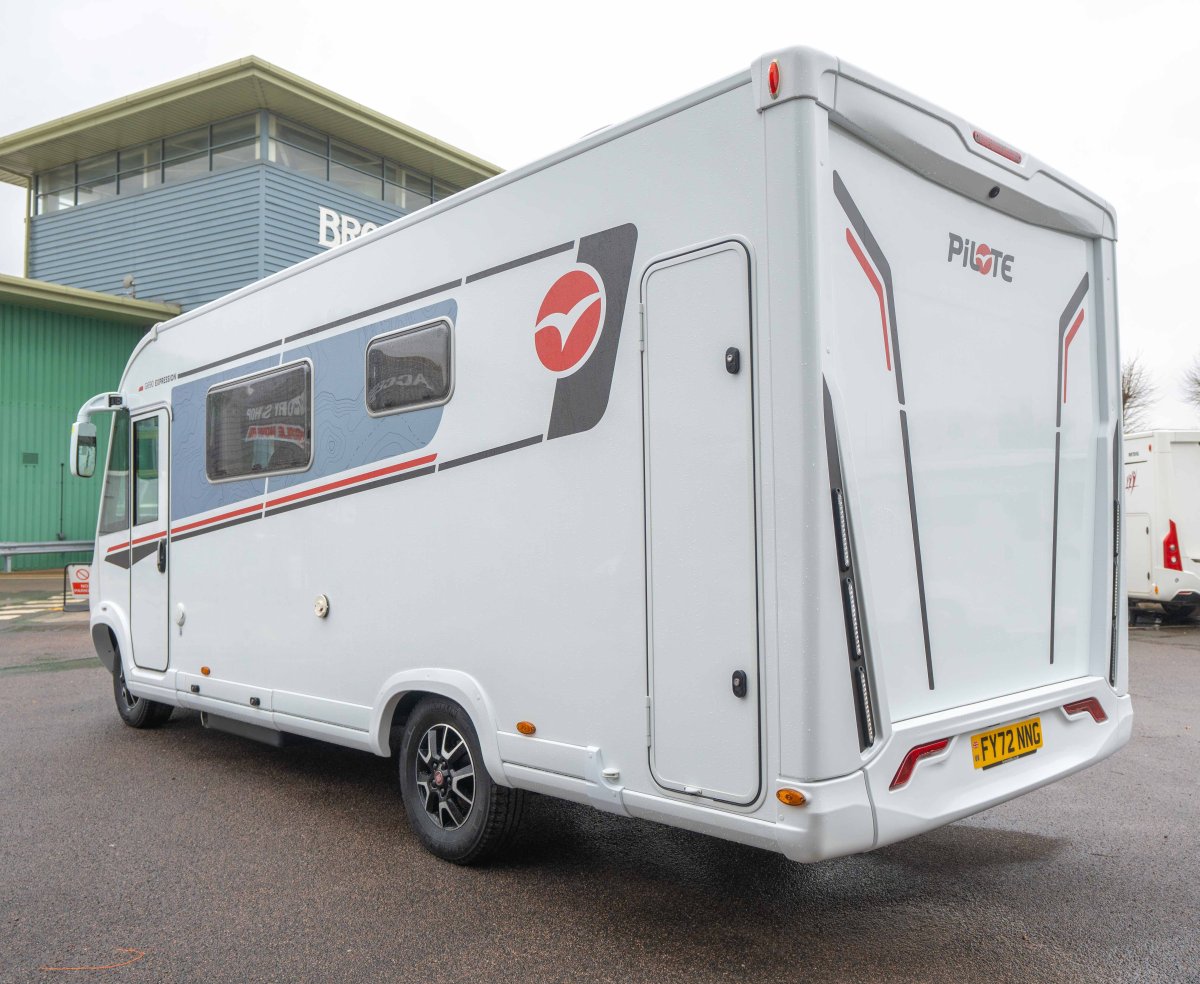 Exterior - Rear