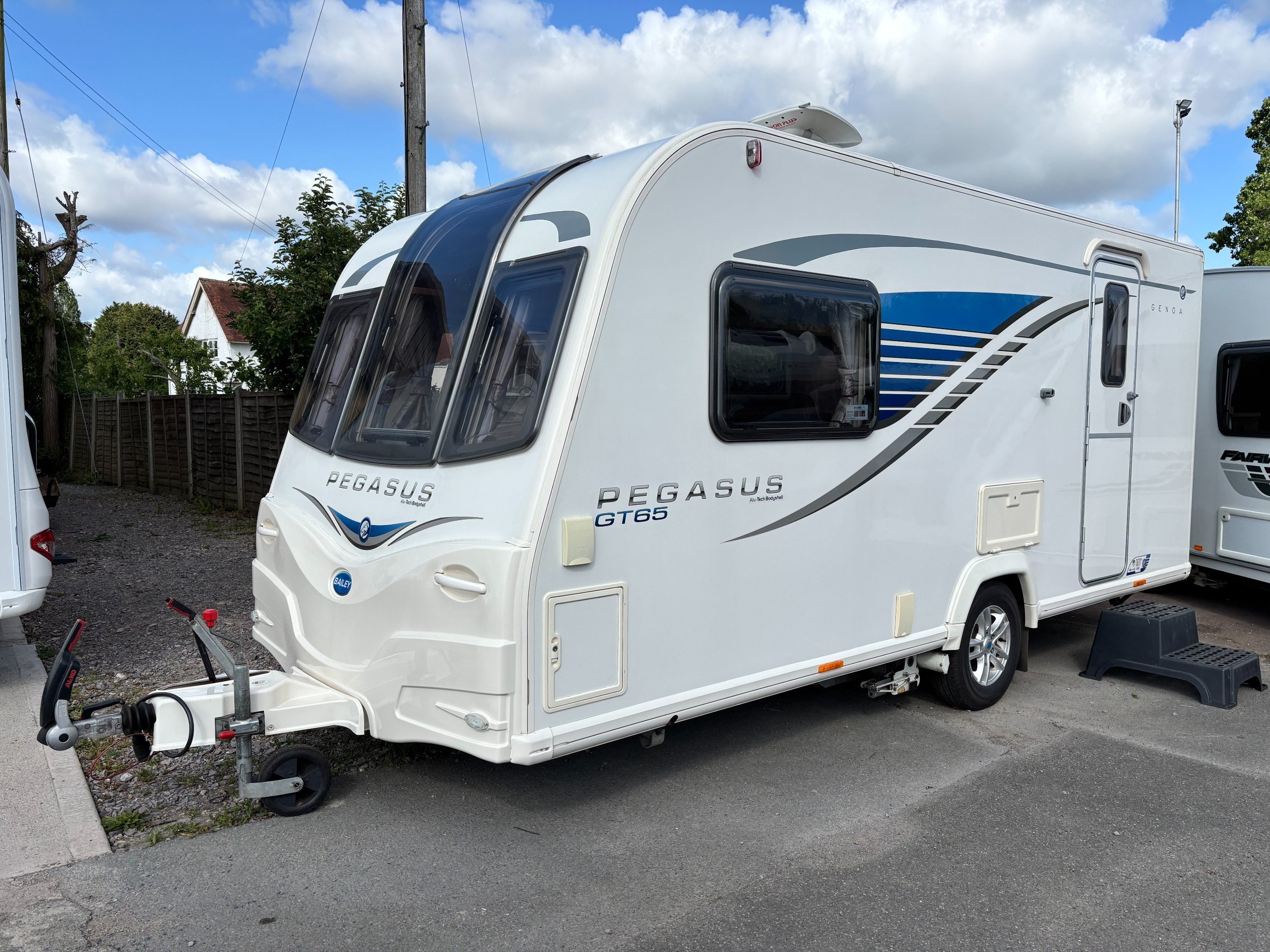 2015 Bailey Pegasus GT65 GENOA INC MOVERS