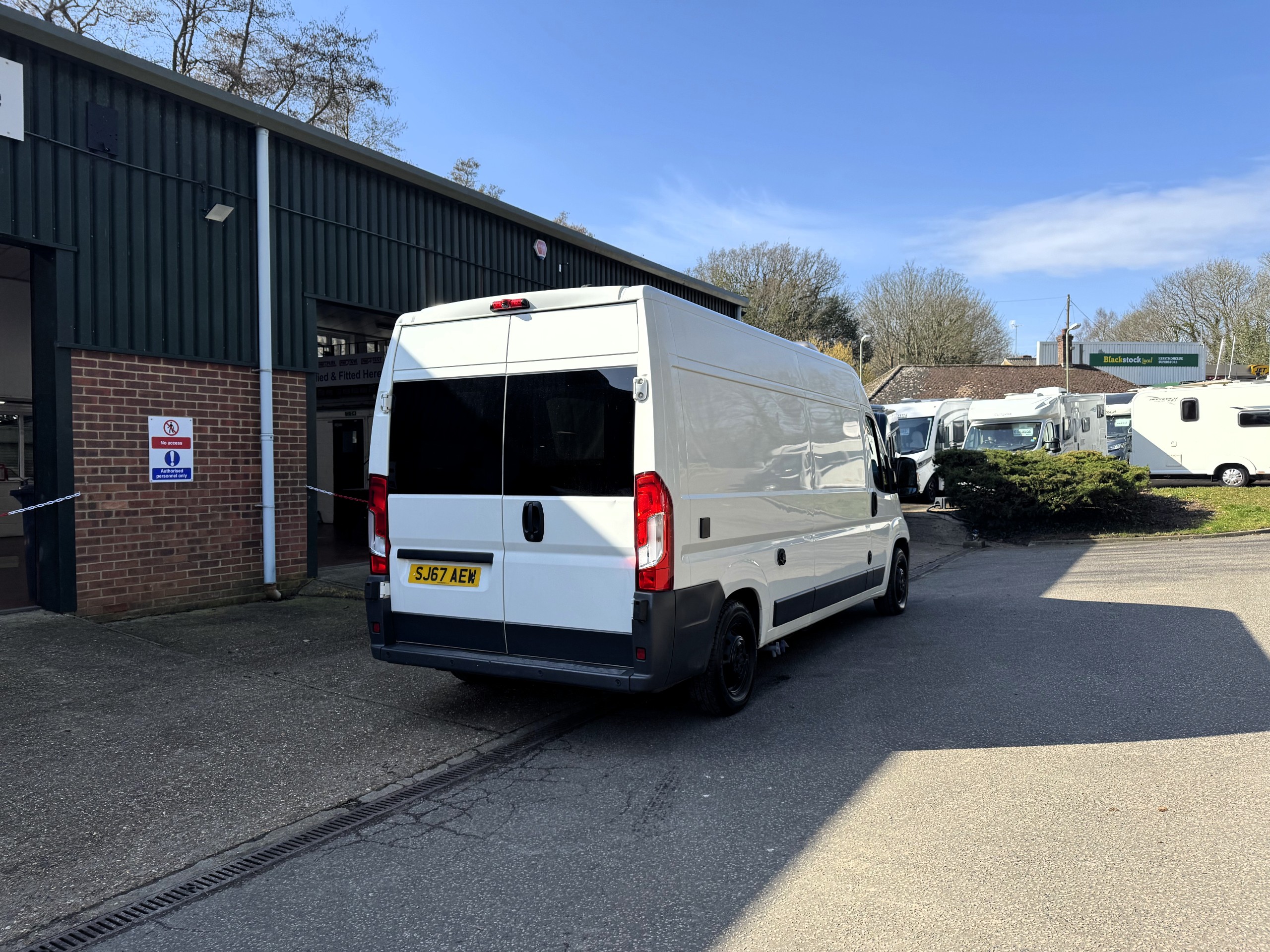 2017 Citroën Relay Panel Van Conversion