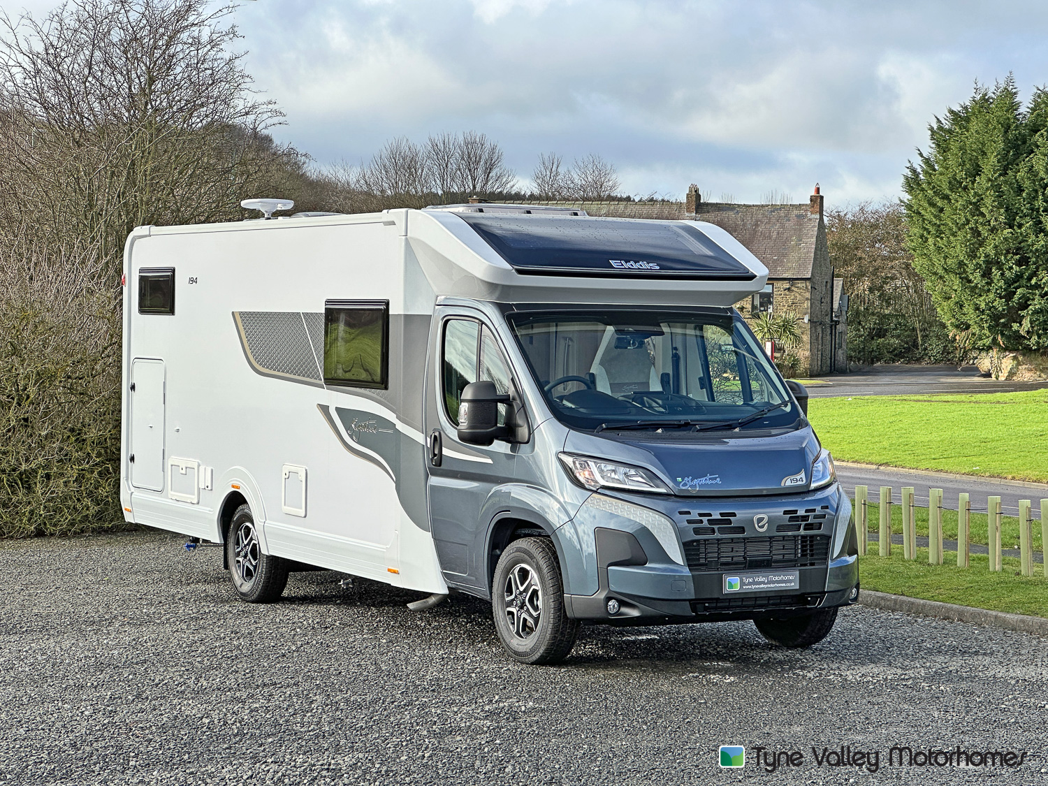 Elddis Signature 194