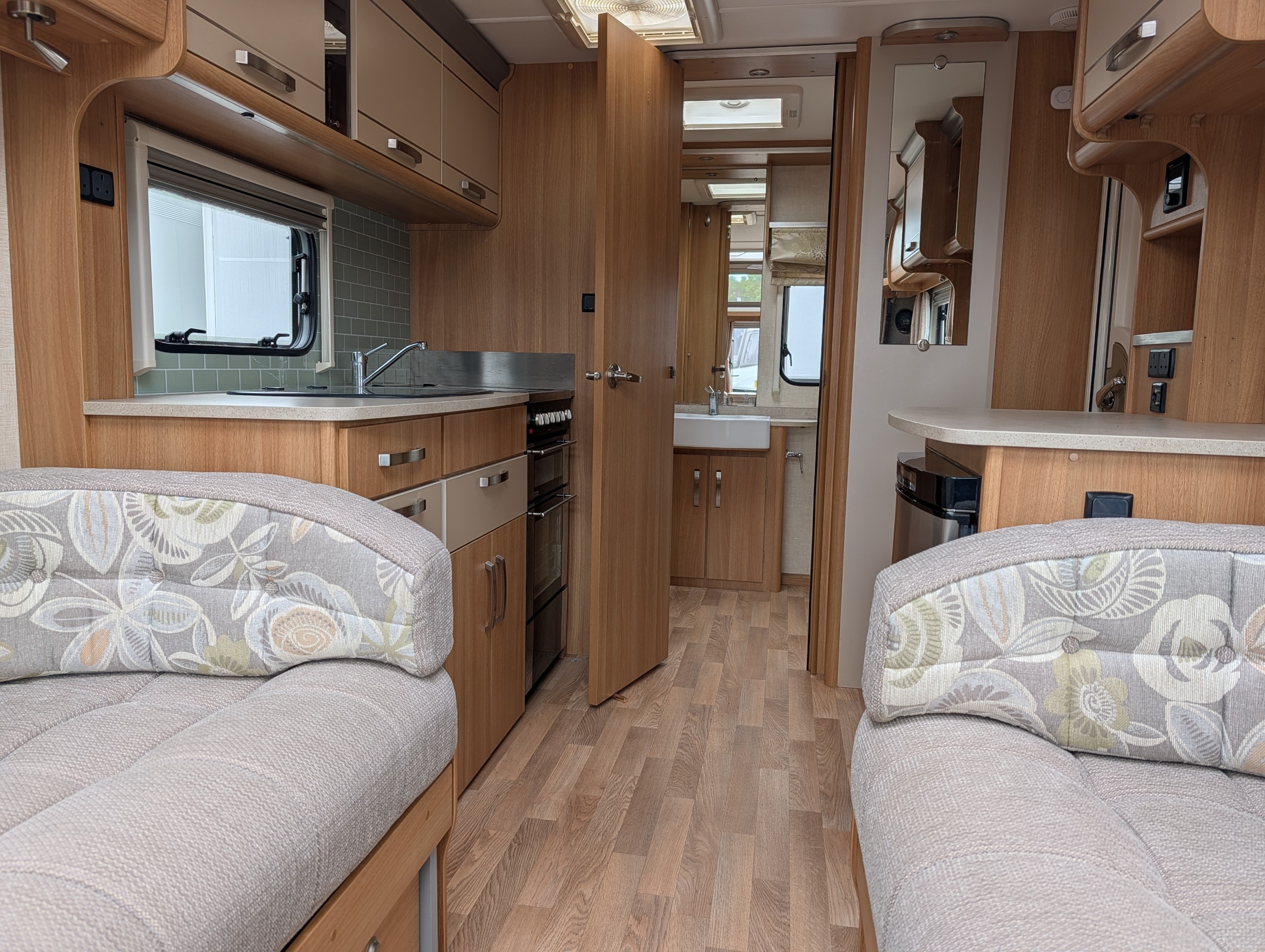 Coachman VIP 460